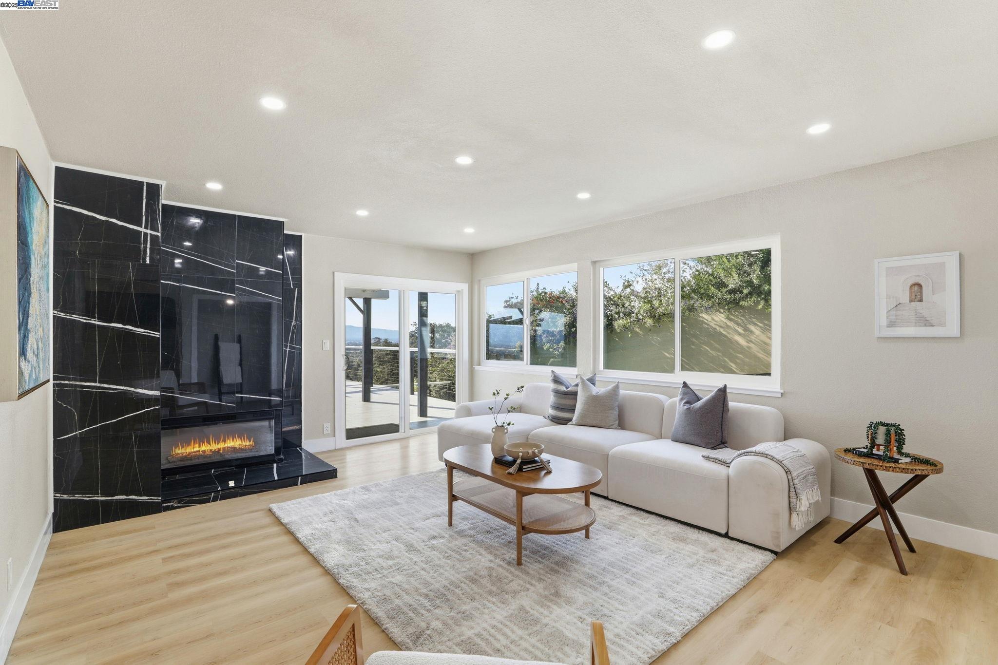 Detail Gallery Image 20 of 54 For 10745 Ridgeview Way, San Jose,  CA 95127 - 4 Beds | 4/1 Baths