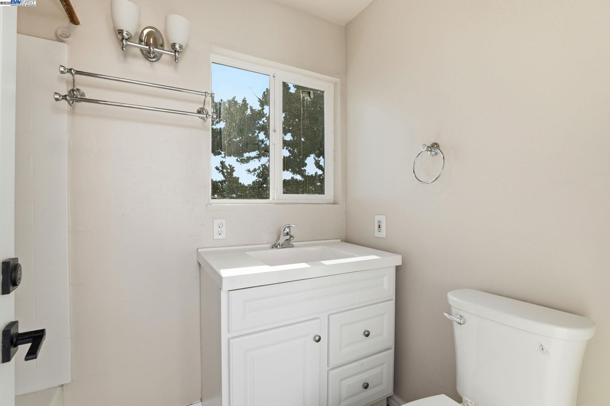 Detail Gallery Image 36 of 54 For 10745 Ridgeview Way, San Jose,  CA 95127 - 4 Beds | 4/1 Baths