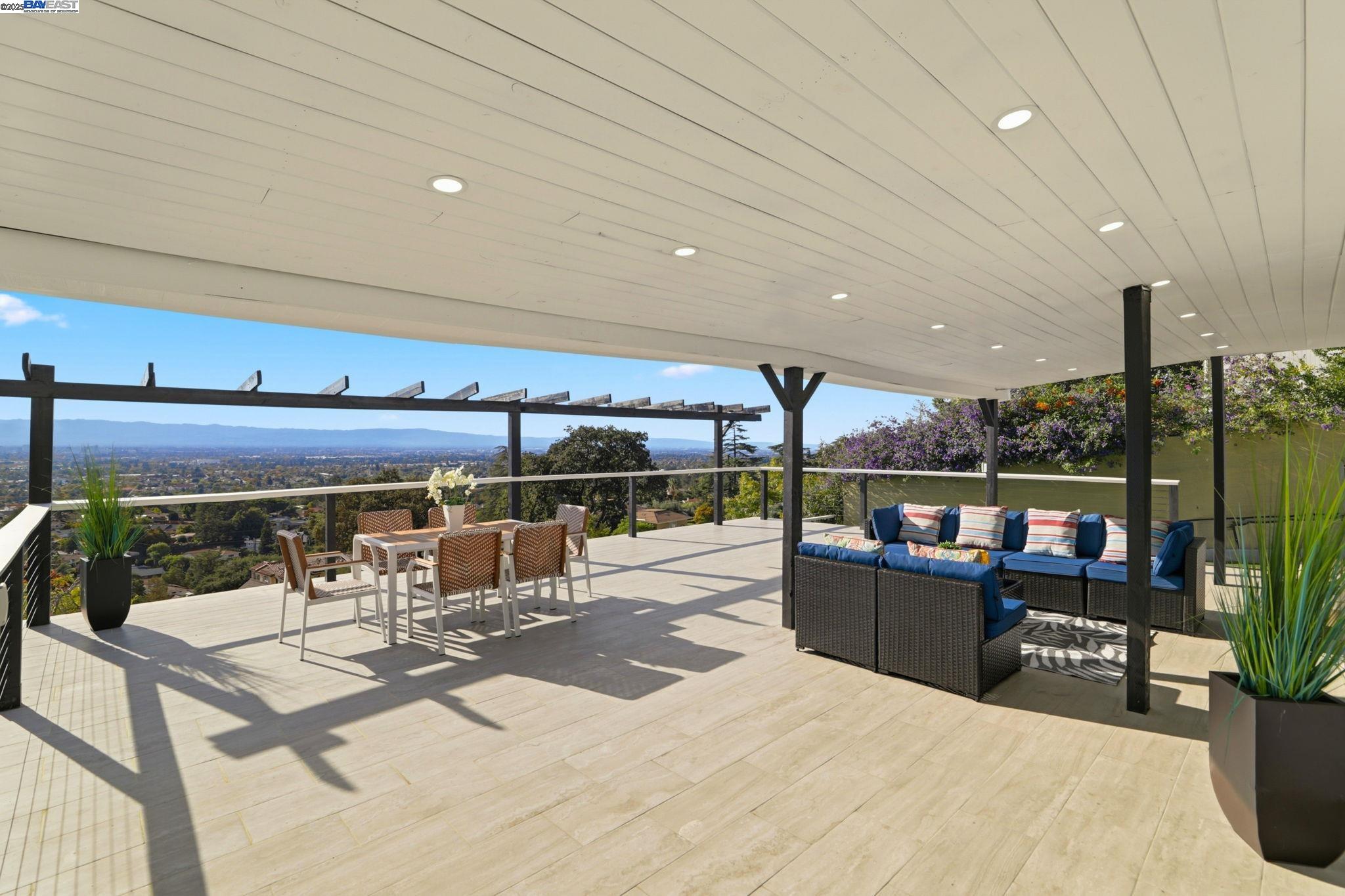 Detail Gallery Image 41 of 54 For 10745 Ridgeview Way, San Jose,  CA 95127 - 4 Beds | 4/1 Baths