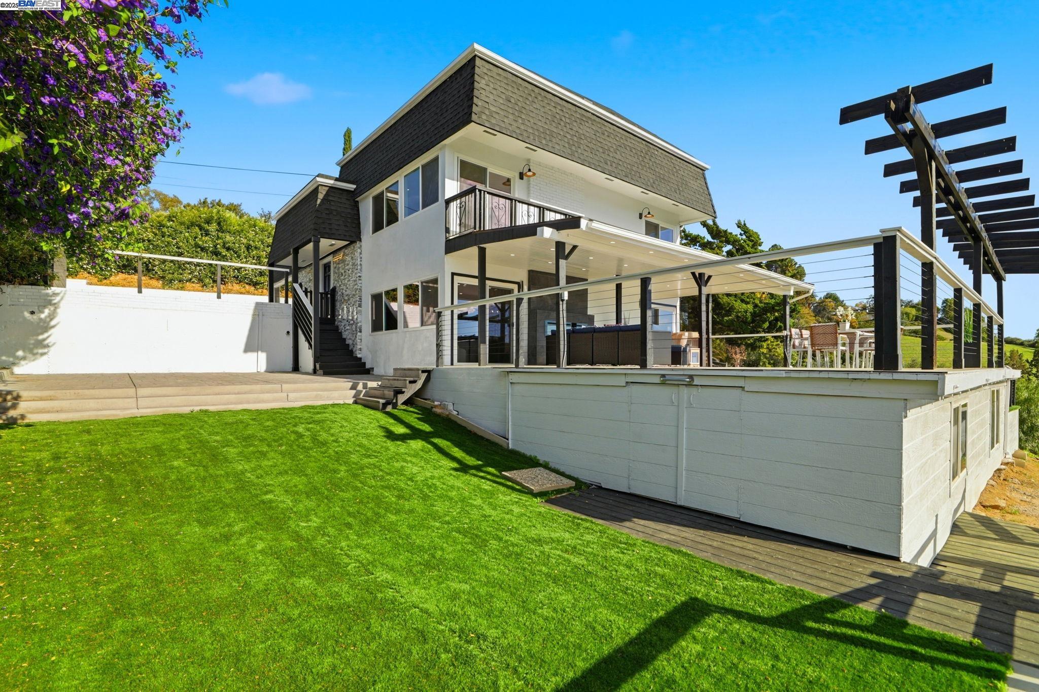 Detail Gallery Image 45 of 54 For 10745 Ridgeview Way, San Jose,  CA 95127 - 4 Beds | 4/1 Baths