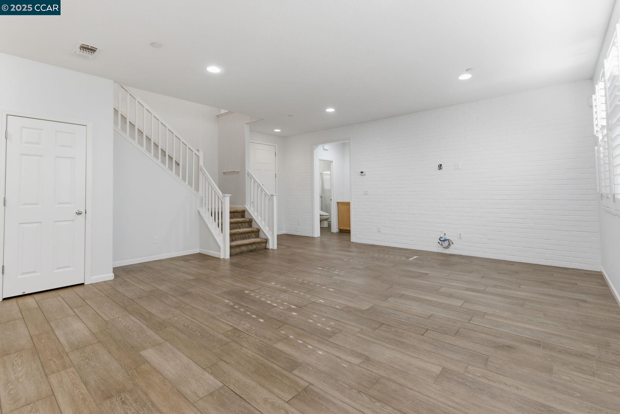 Detail Gallery Image 13 of 46 For 304 Pacifica Dr, Brentwood,  CA 94513 - 5 Beds | 3 Baths