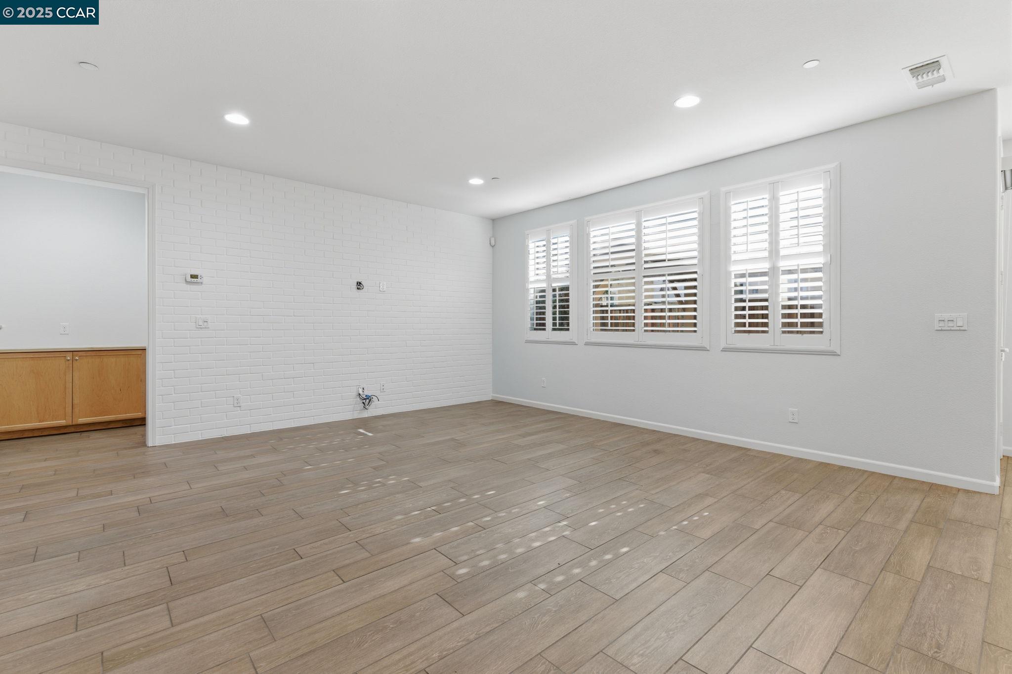 Detail Gallery Image 10 of 46 For 304 Pacifica Dr, Brentwood,  CA 94513 - 5 Beds | 3 Baths