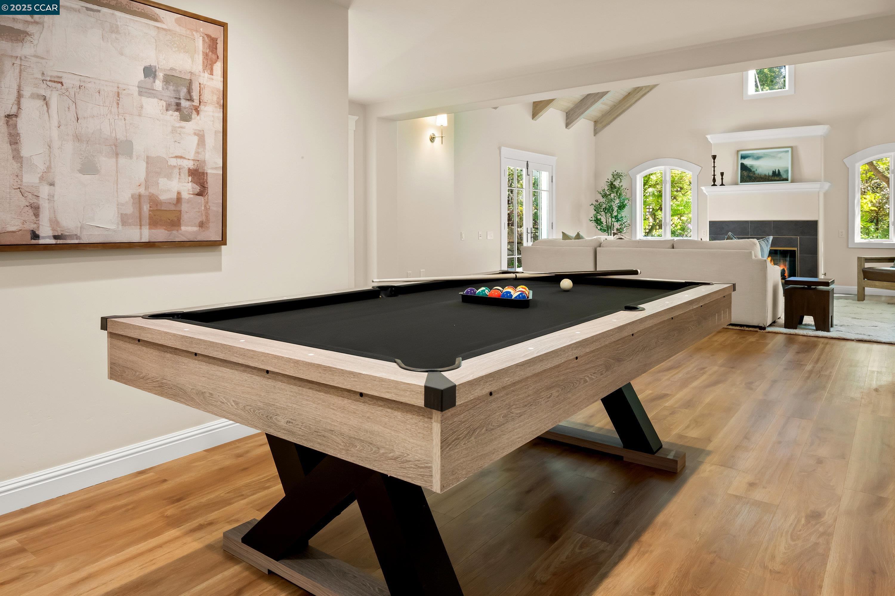 Detail Gallery Image 24 of 46 For 32 Vicente Rd, Berkeley,  CA 94705 - 6 Beds | 6/1 Baths