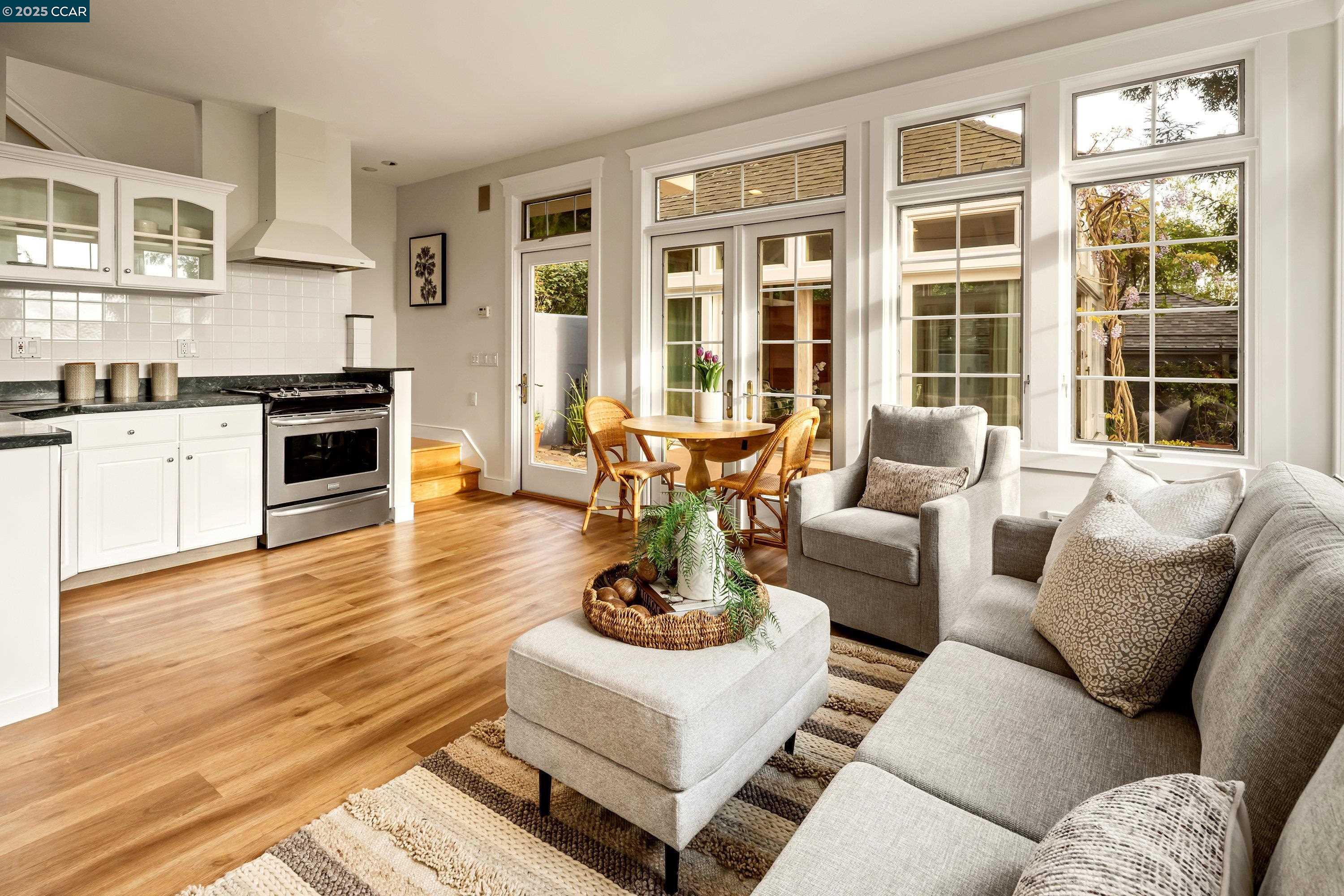 Detail Gallery Image 34 of 46 For 32 Vicente Rd, Berkeley,  CA 94705 - 6 Beds | 6/1 Baths