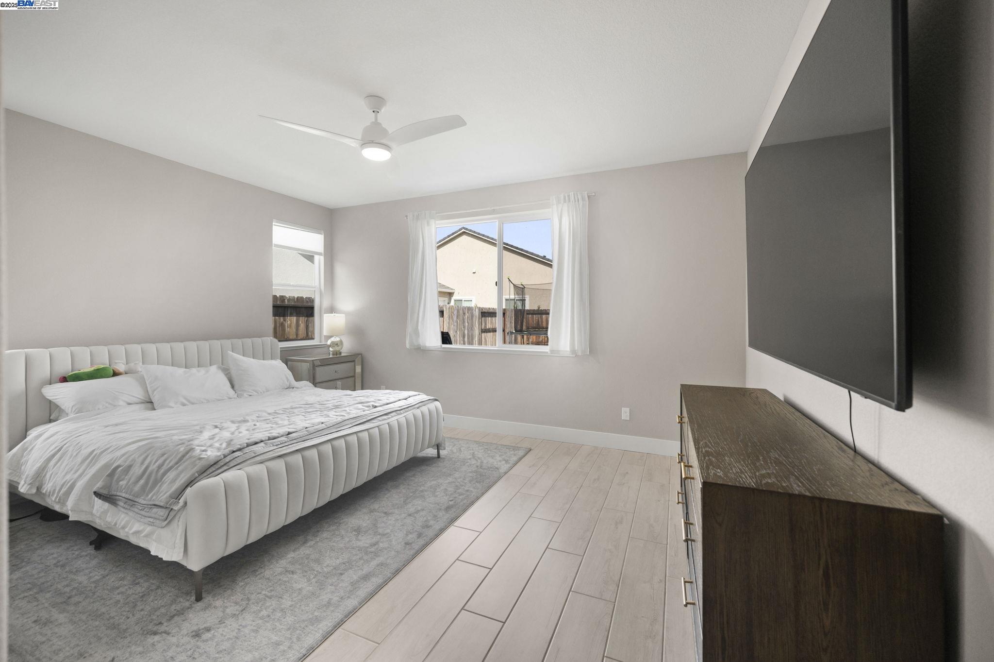 Detail Gallery Image 20 of 40 For 1605 Radiance Ln, Modesto,  CA 95356 - 4 Beds | 2/1 Baths