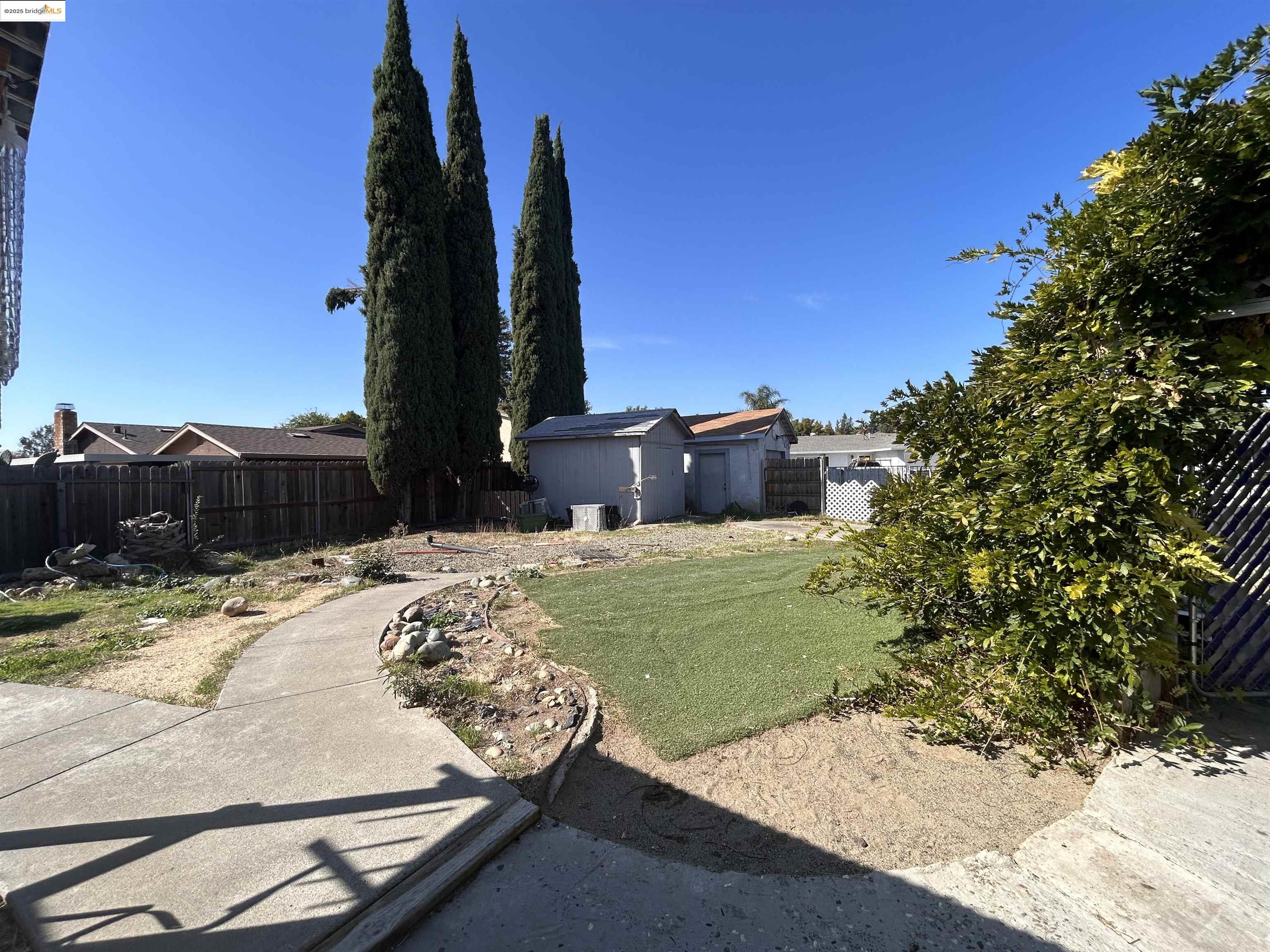 Detail Gallery Image 13 of 56 For 148 Yarmouth Ct, Vacaville,  CA 95687 - 5 Beds | 3 Baths