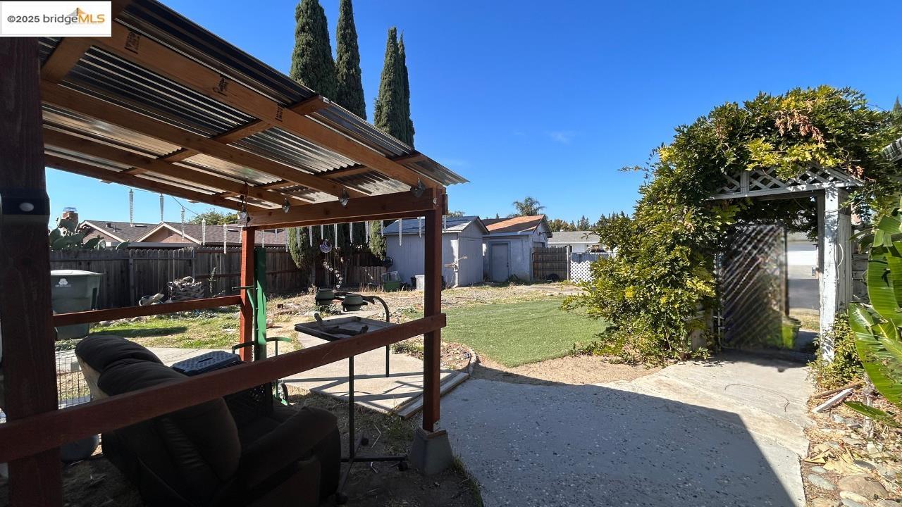 Detail Gallery Image 14 of 56 For 148 Yarmouth Ct, Vacaville,  CA 95687 - 5 Beds | 3 Baths