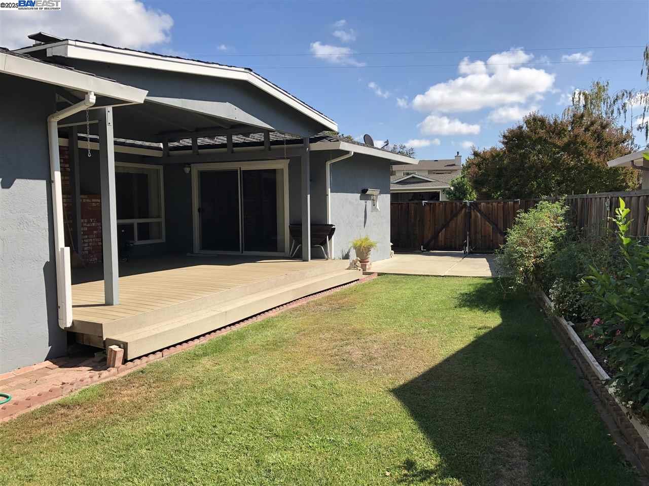 Detail Gallery Image 12 of 18 For 775 Leland Way, Livermore,  CA 94550 - 3 Beds | 2 Baths