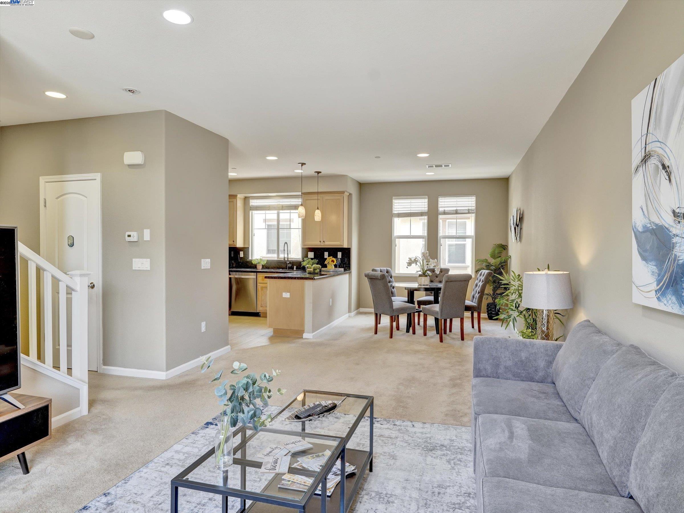 Detail Gallery Image 19 of 45 For 152 Heligan Ln #3,  Livermore,  CA 94551 - 2 Beds | 2/1 Baths