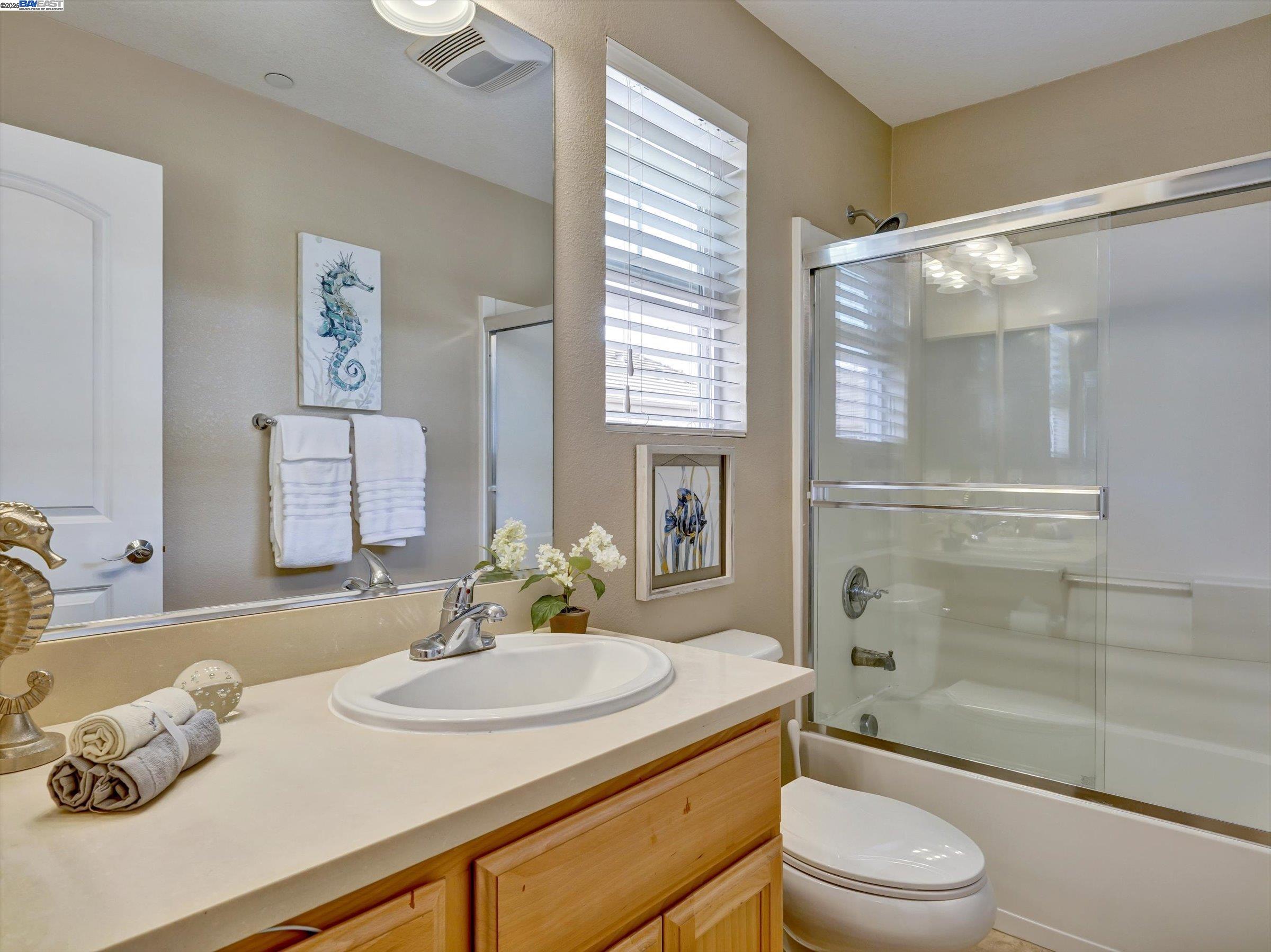 Detail Gallery Image 27 of 45 For 152 Heligan Ln #3,  Livermore,  CA 94551 - 2 Beds | 2/1 Baths