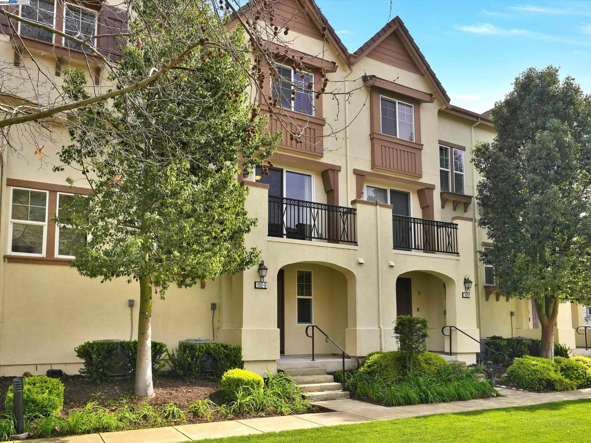 Detail Gallery Image 4 of 45 For 152 Heligan Ln #3,  Livermore,  CA 94551 - 2 Beds | 2/1 Baths