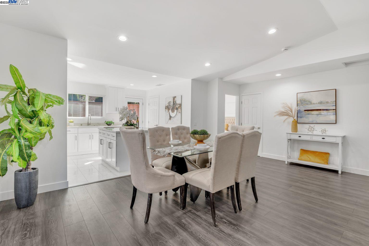 Detail Gallery Image 16 of 45 For 2834 White Acres Dr, San Jose,  CA 95148 - 3 Beds | 3 Baths