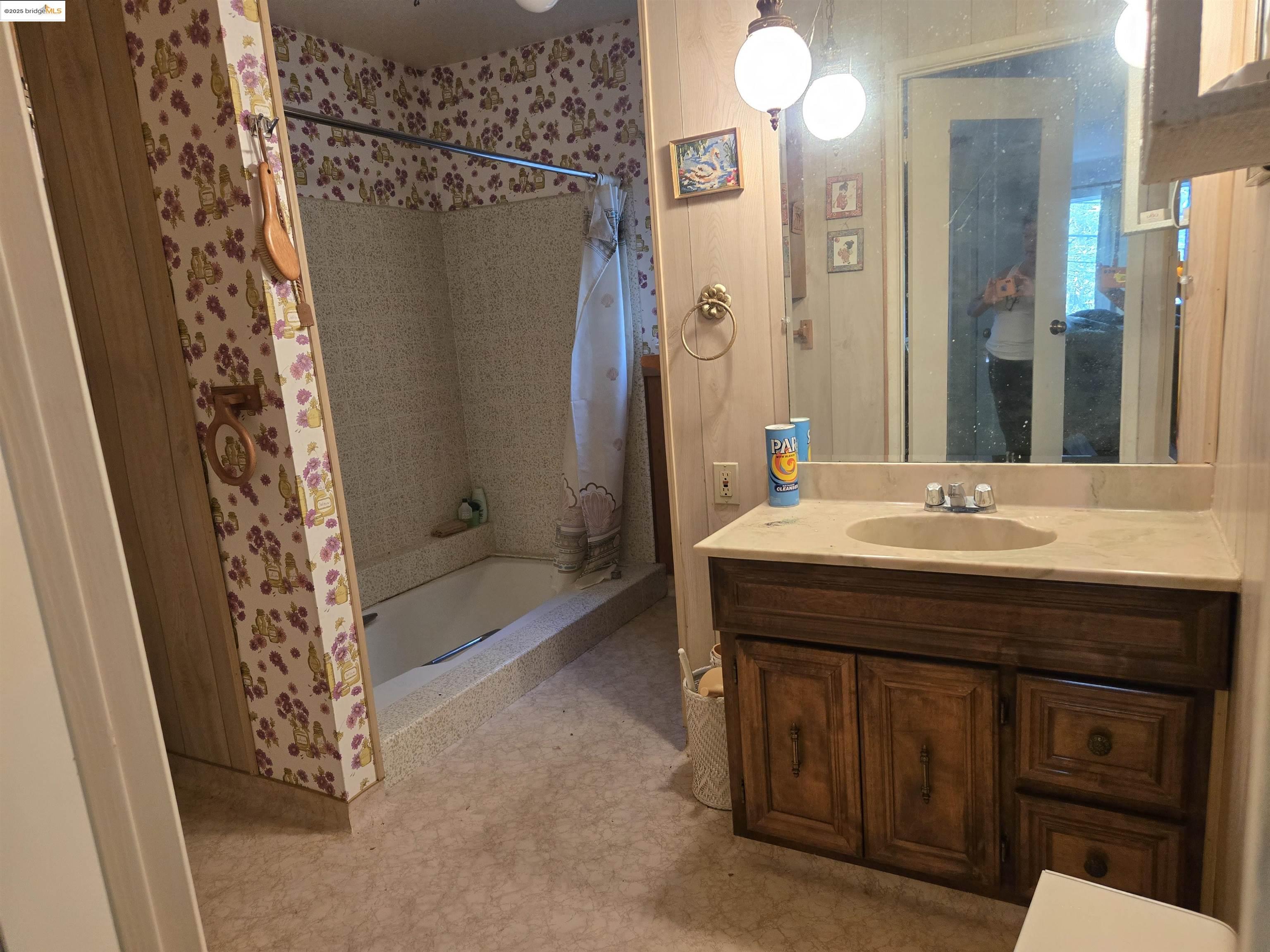 Detail Gallery Image 20 of 20 For 220 Canyon Dr, Portola Valley,  CA 94028 - 4 Beds | 3 Baths