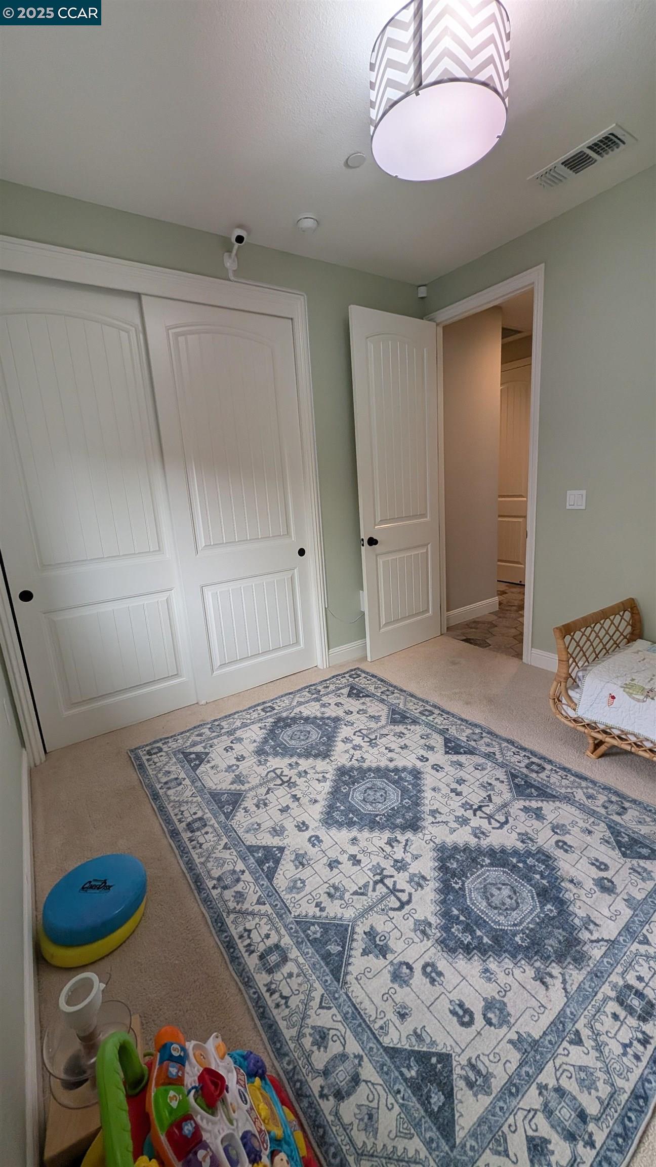 Detail Gallery Image 19 of 27 For 1813 Holsteiner Dr, Fairfield,  CA 94534 - 4 Beds | 3 Baths