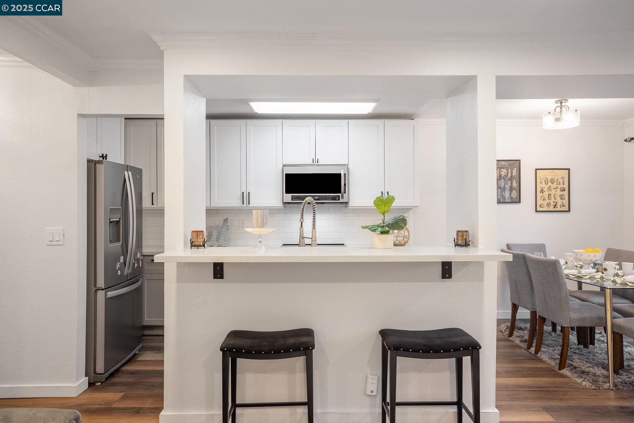 Detail Gallery Image 11 of 30 For 652 Hartley Dr, Danville,  CA 94526 - 2 Beds | 2/1 Baths