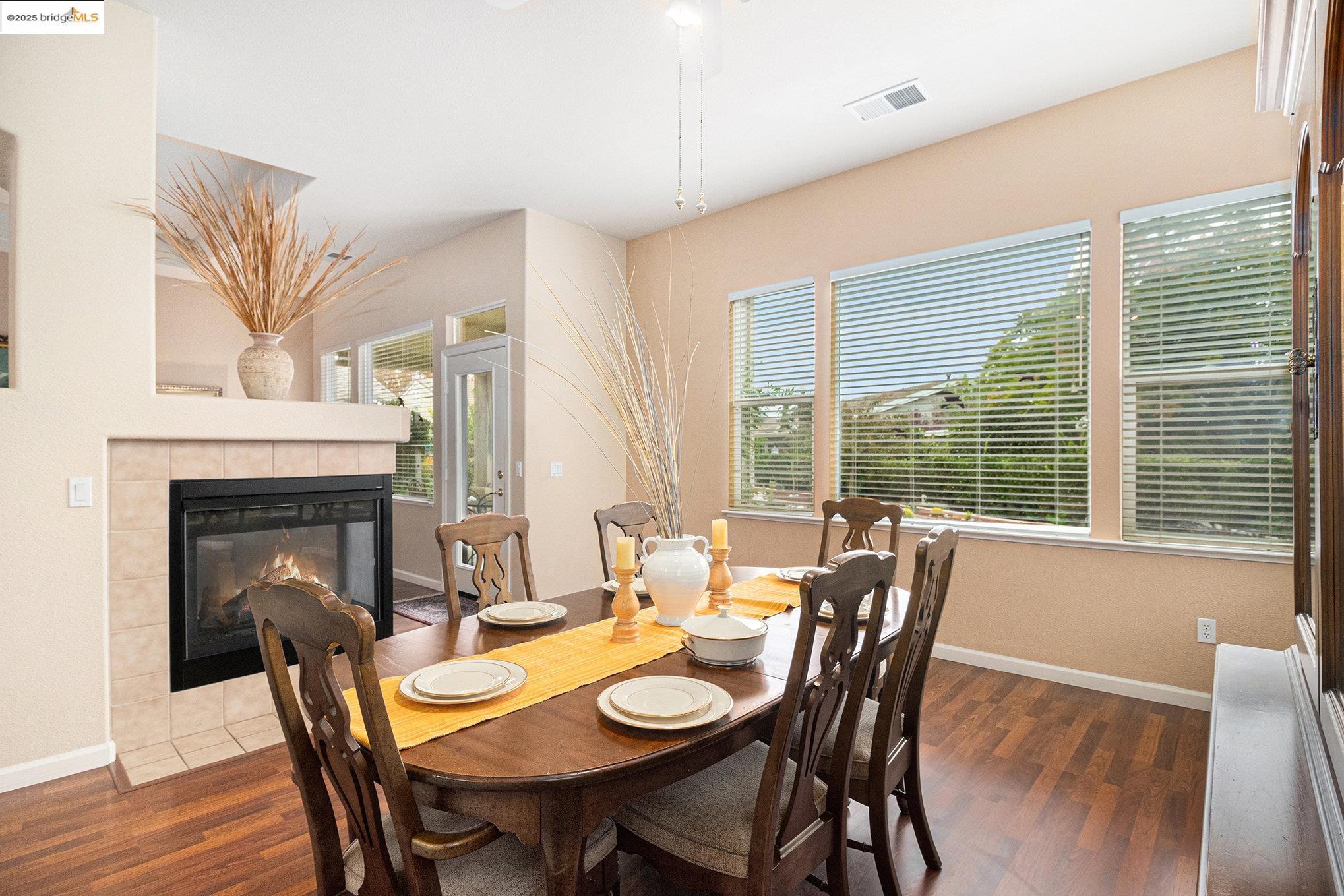 Detail Gallery Image 15 of 40 For 1951 Desert Gold Pl, Brentwood,  CA 94513 - 2 Beds | 2/1 Baths