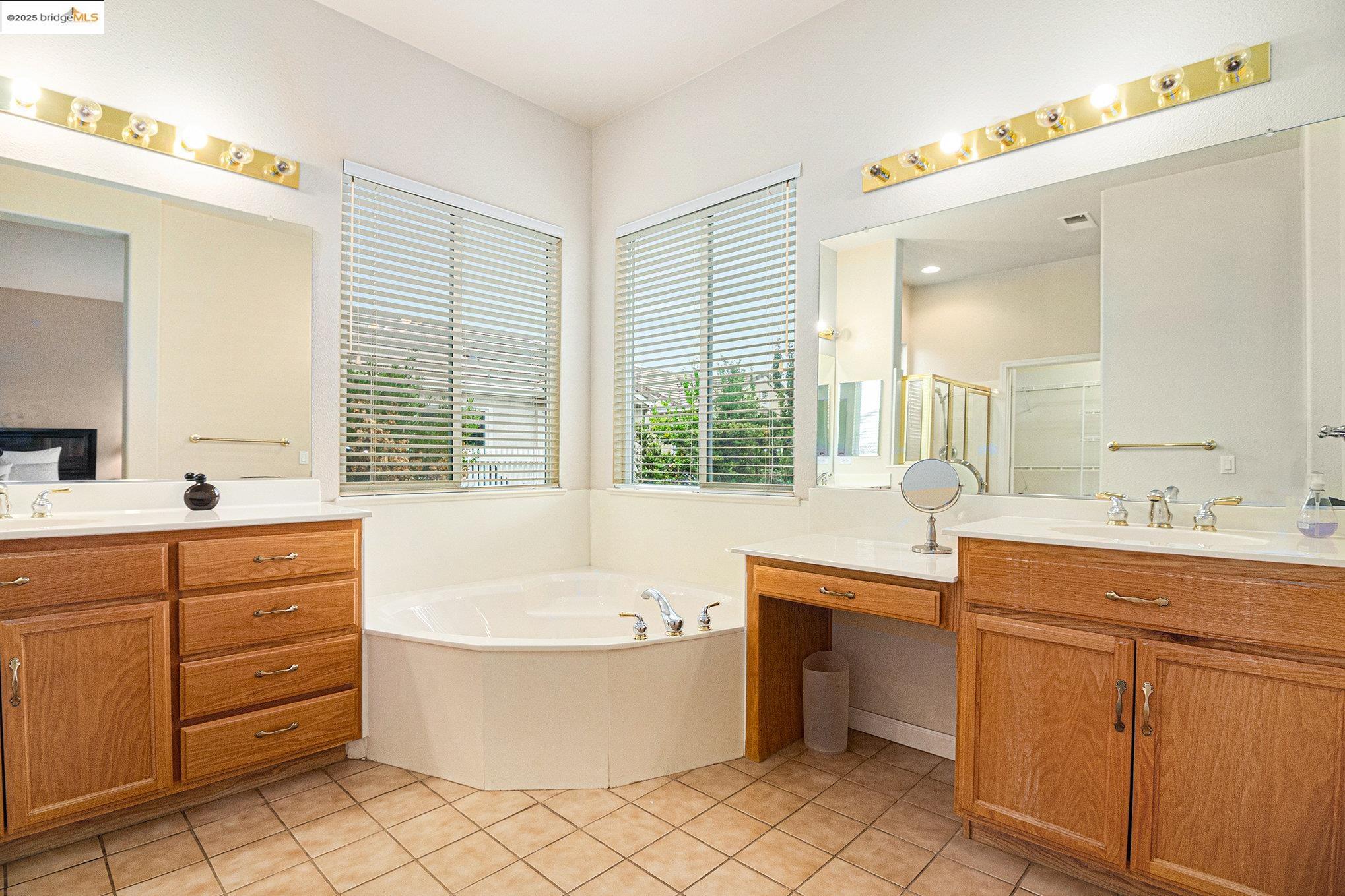 Detail Gallery Image 19 of 40 For 1951 Desert Gold Pl, Brentwood,  CA 94513 - 2 Beds | 2/1 Baths
