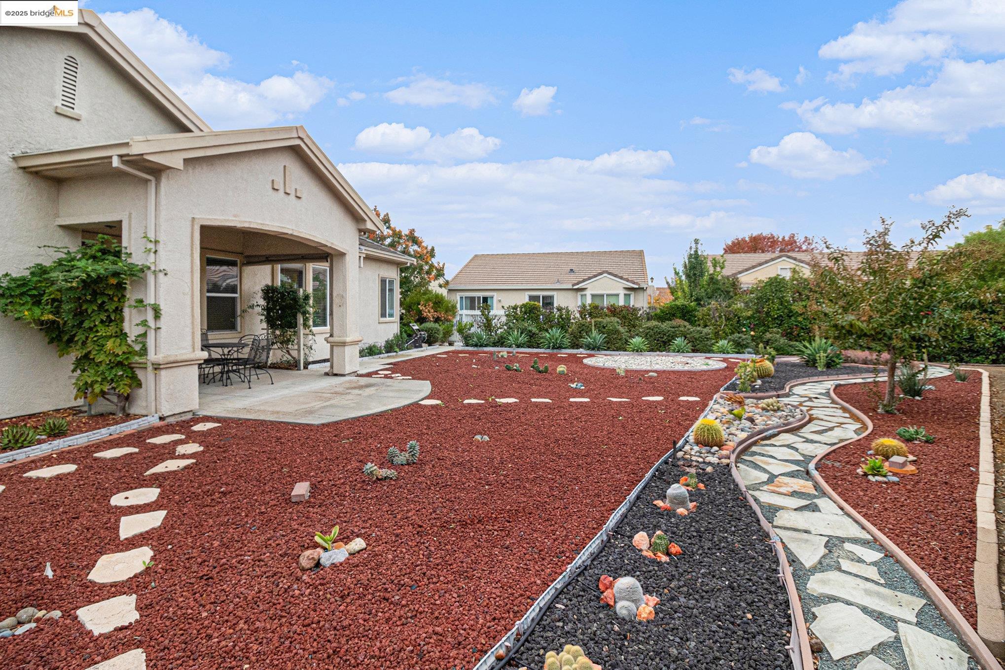 Detail Gallery Image 28 of 40 For 1951 Desert Gold Pl, Brentwood,  CA 94513 - 2 Beds | 2/1 Baths