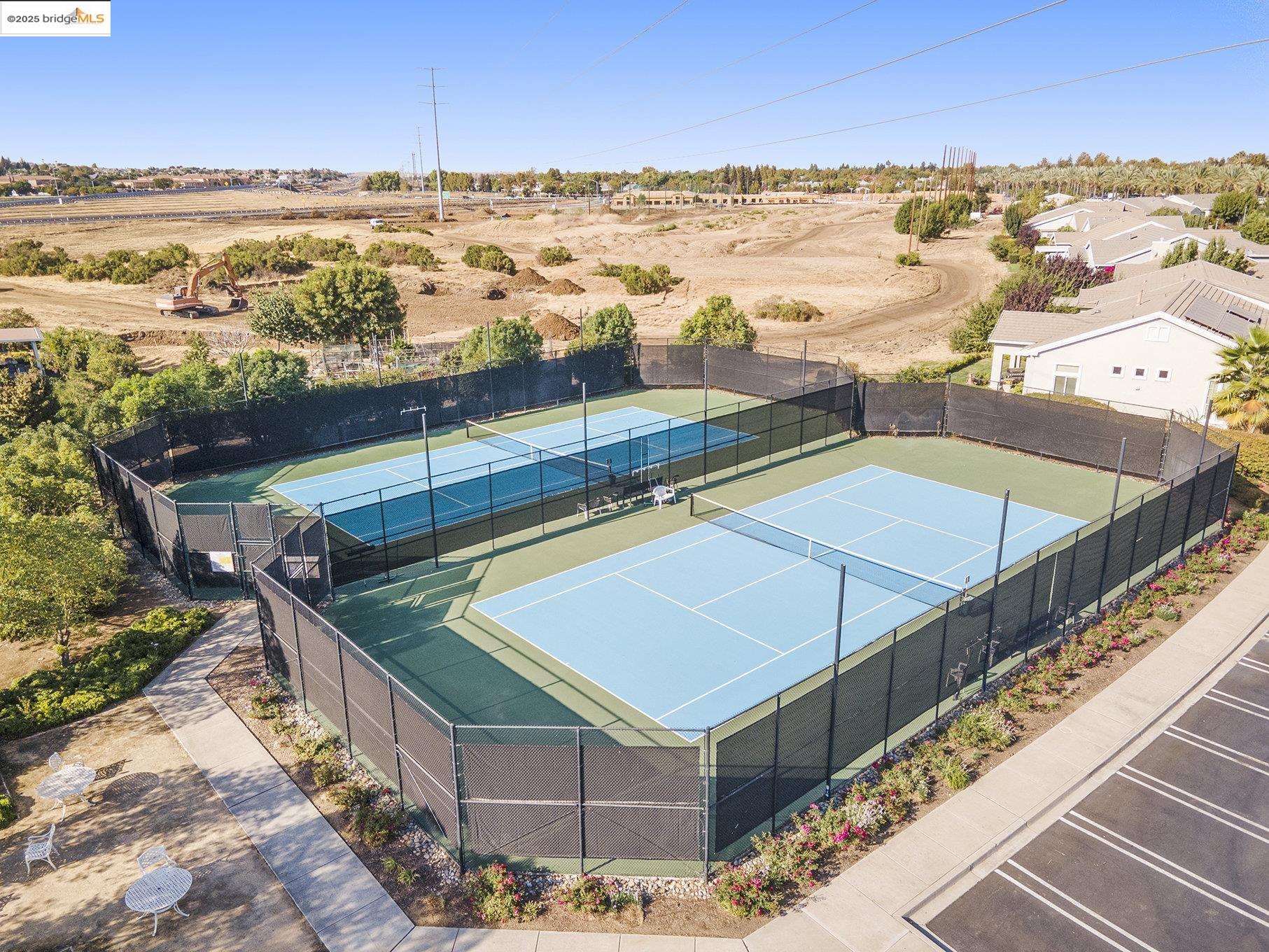Detail Gallery Image 32 of 40 For 1951 Desert Gold Pl, Brentwood,  CA 94513 - 2 Beds | 2/1 Baths