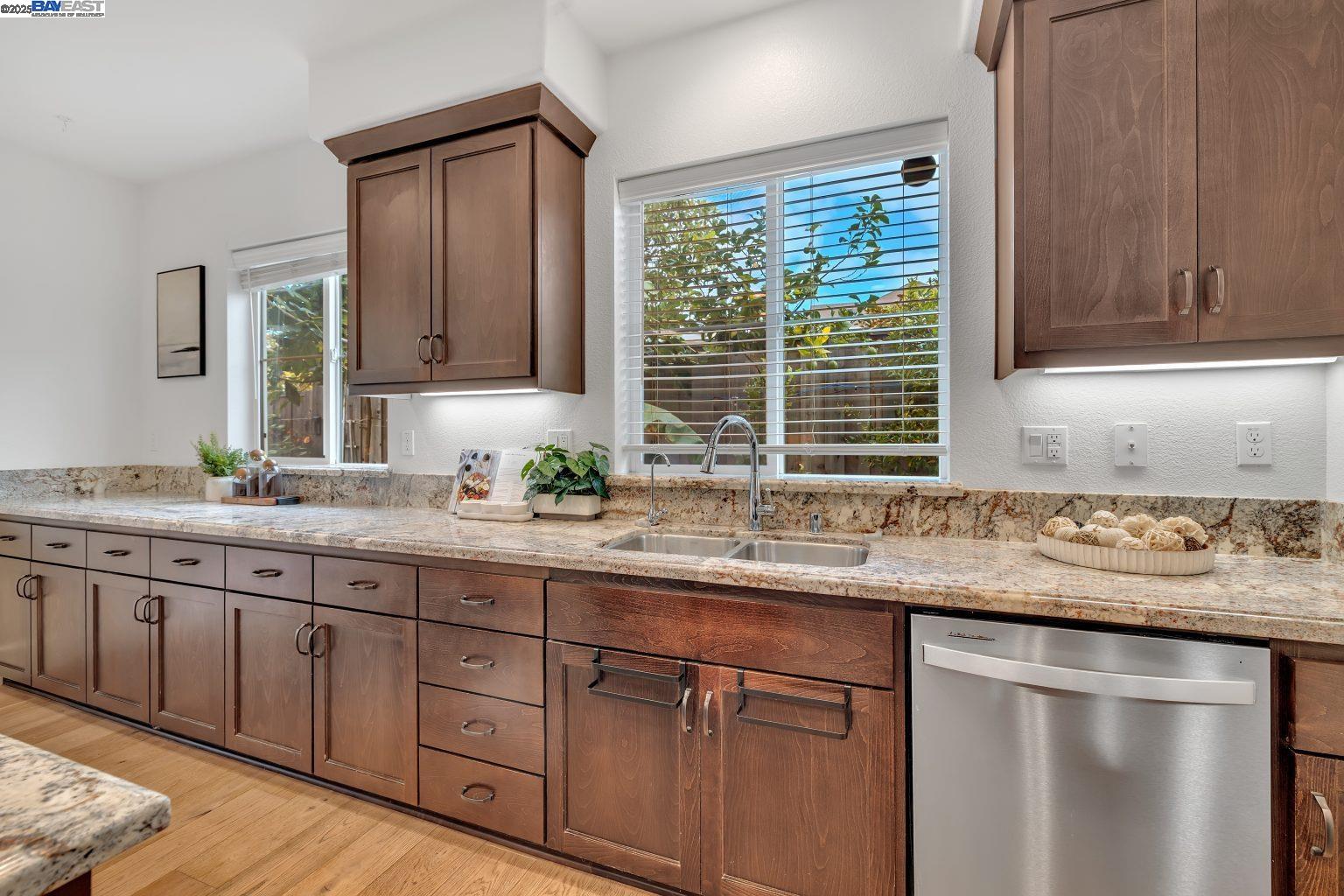 Detail Gallery Image 16 of 49 For 38020 Salty Cove Rd, Newark,  CA 94560 - 4 Beds | 2/1 Baths