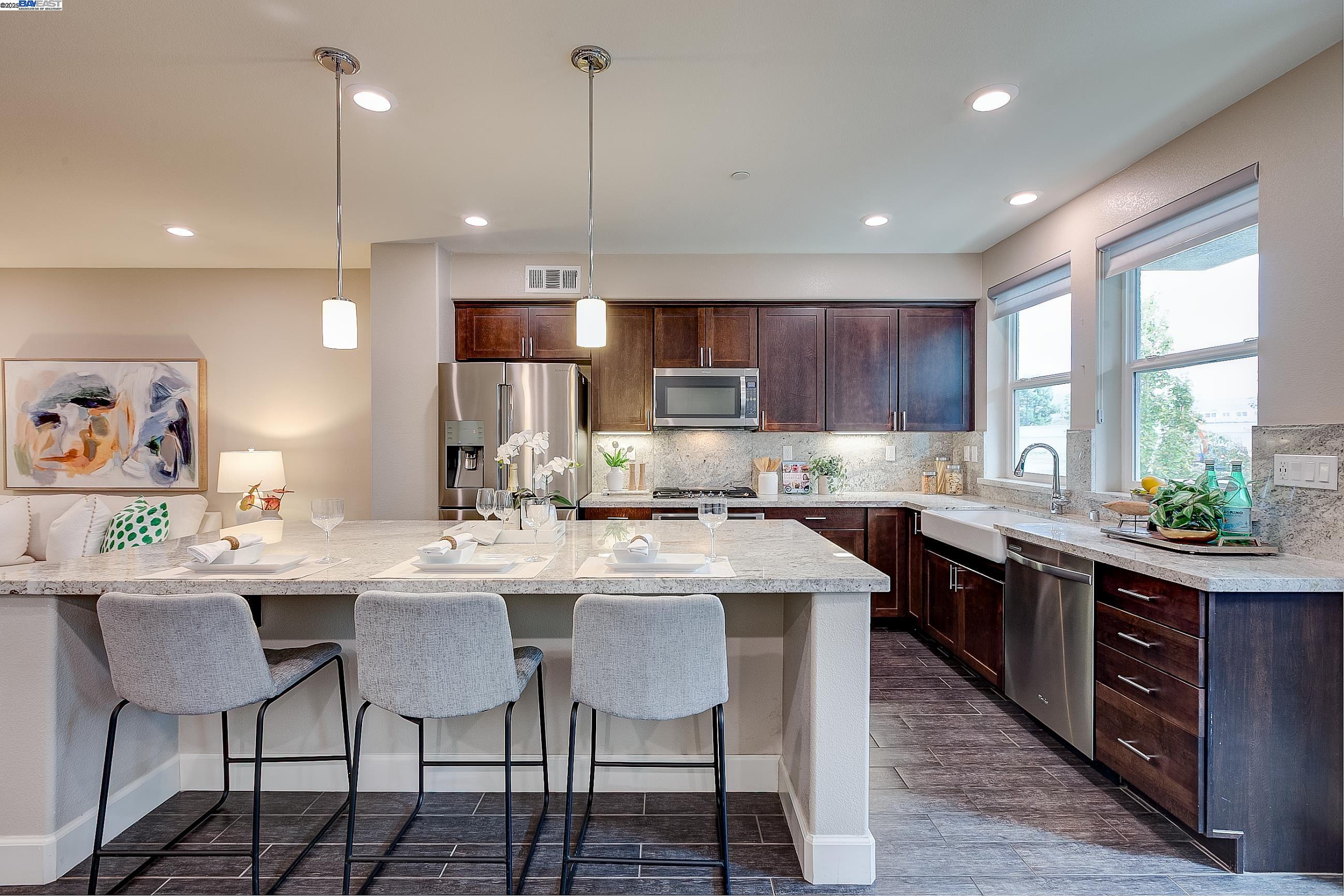 Detail Gallery Image 12 of 46 For 1652 Solari Pl, San Jose,  CA 95131 - 2 Beds | 2 Baths