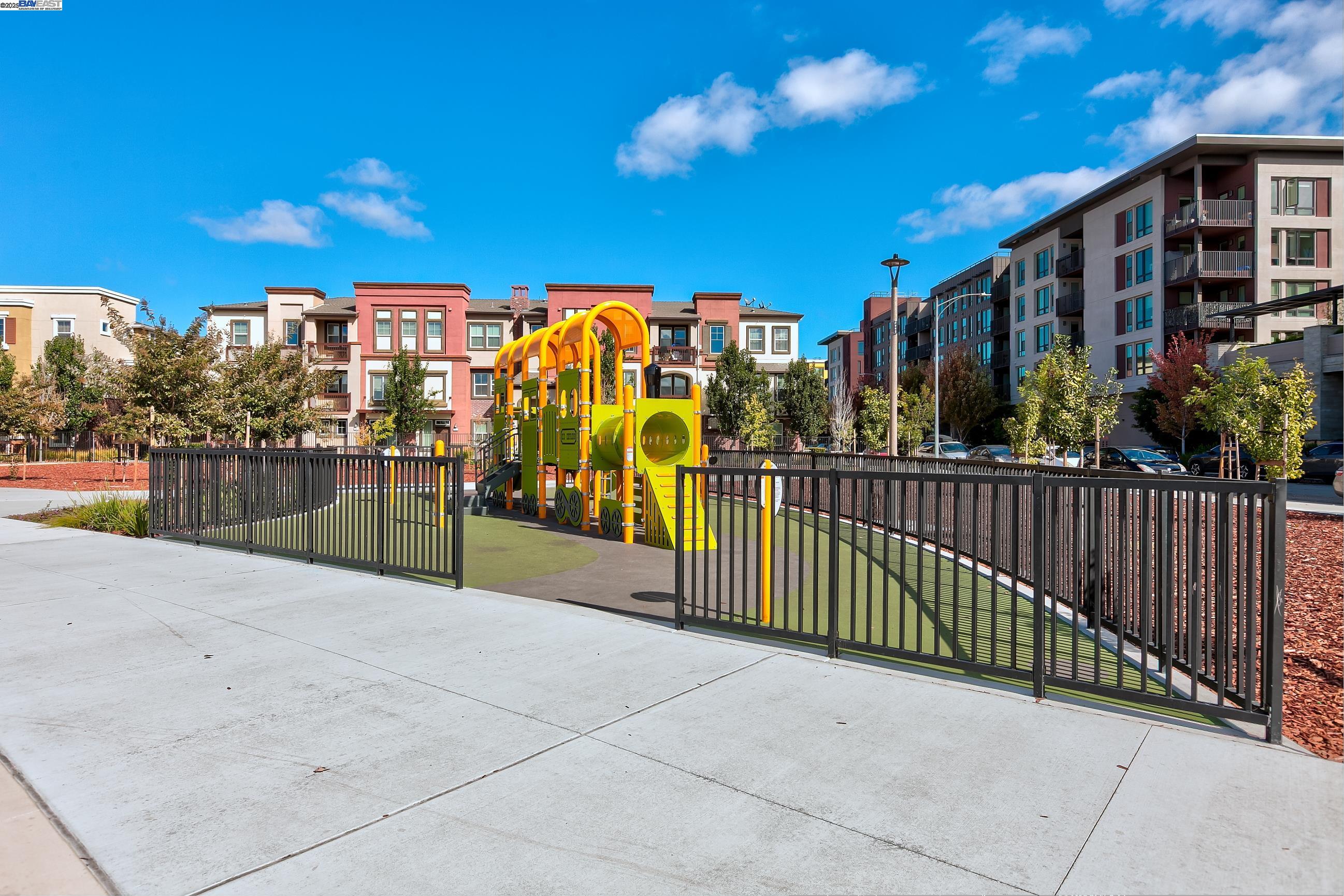 Detail Gallery Image 43 of 46 For 1652 Solari Pl, San Jose,  CA 95131 - 2 Beds | 2 Baths