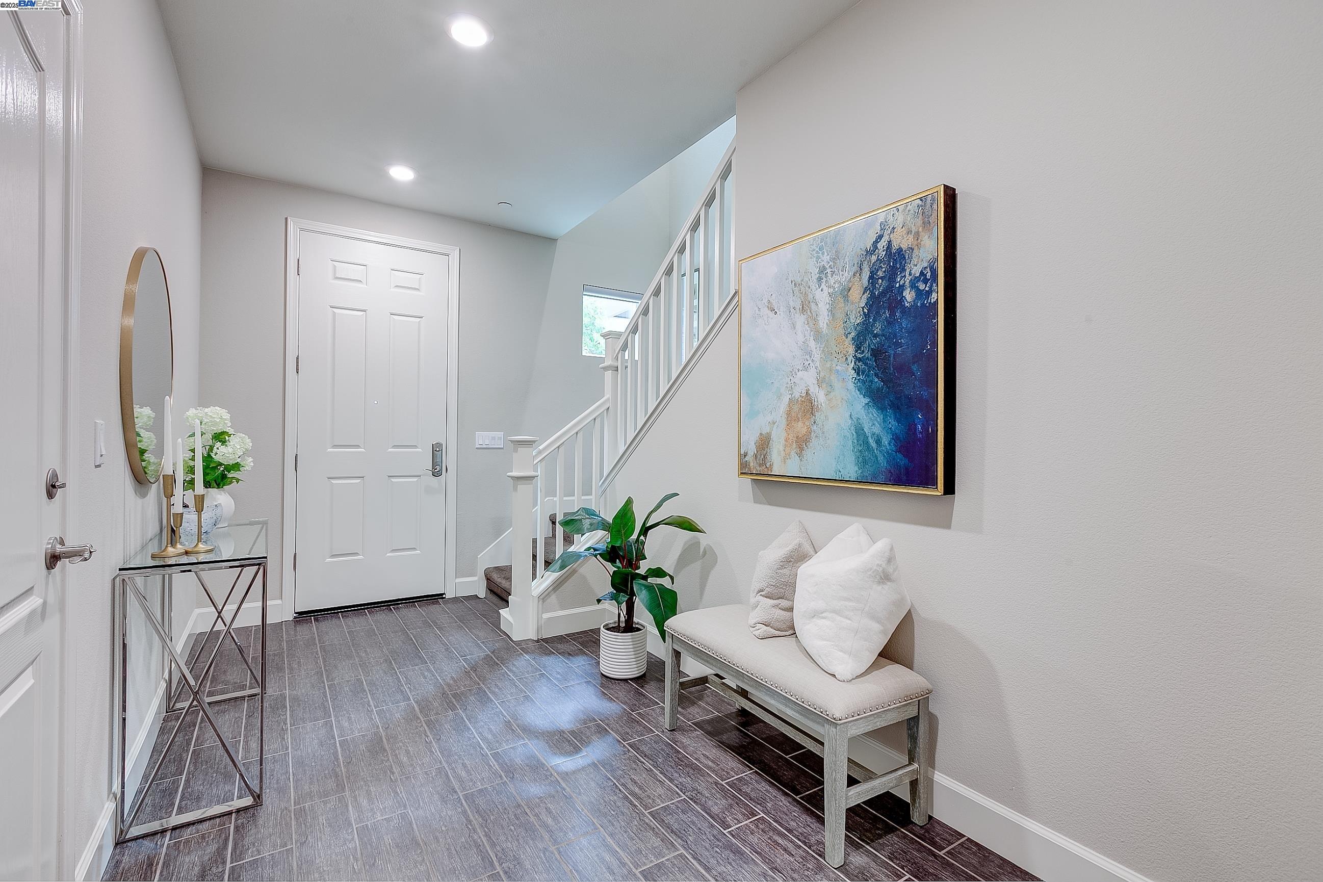 Detail Gallery Image 6 of 46 For 1652 Solari Pl, San Jose,  CA 95131 - 2 Beds | 2 Baths