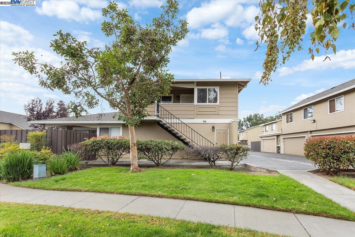 Detail Gallery Image 2 of 25 For 2116 Galveston Ave #B,  San Jose,  CA 95122 - 2 Beds | 1 Baths