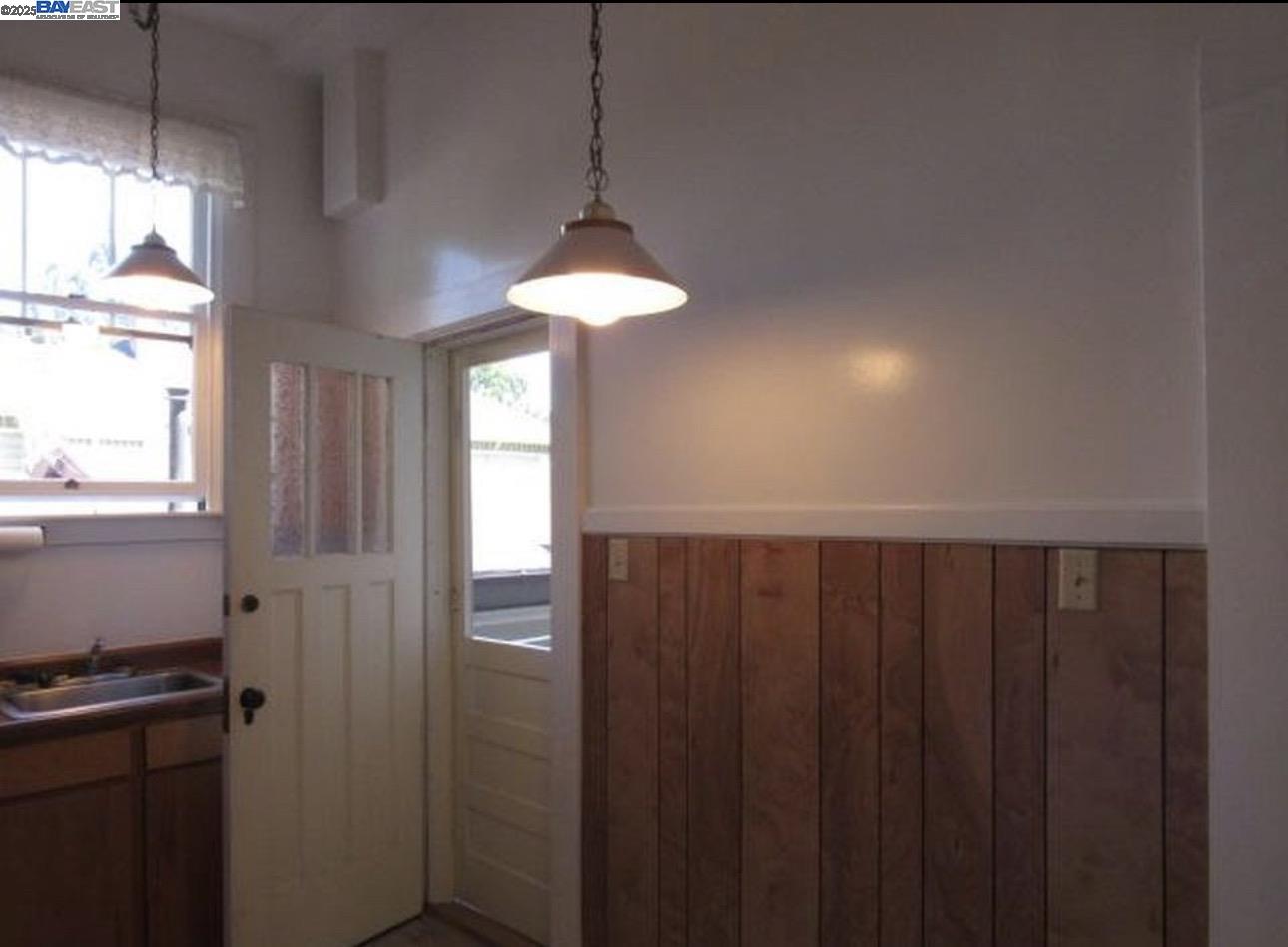 Detail Gallery Image 38 of 48 For 1606 Morton St, Alameda,  CA 94501 - – Beds | – Baths