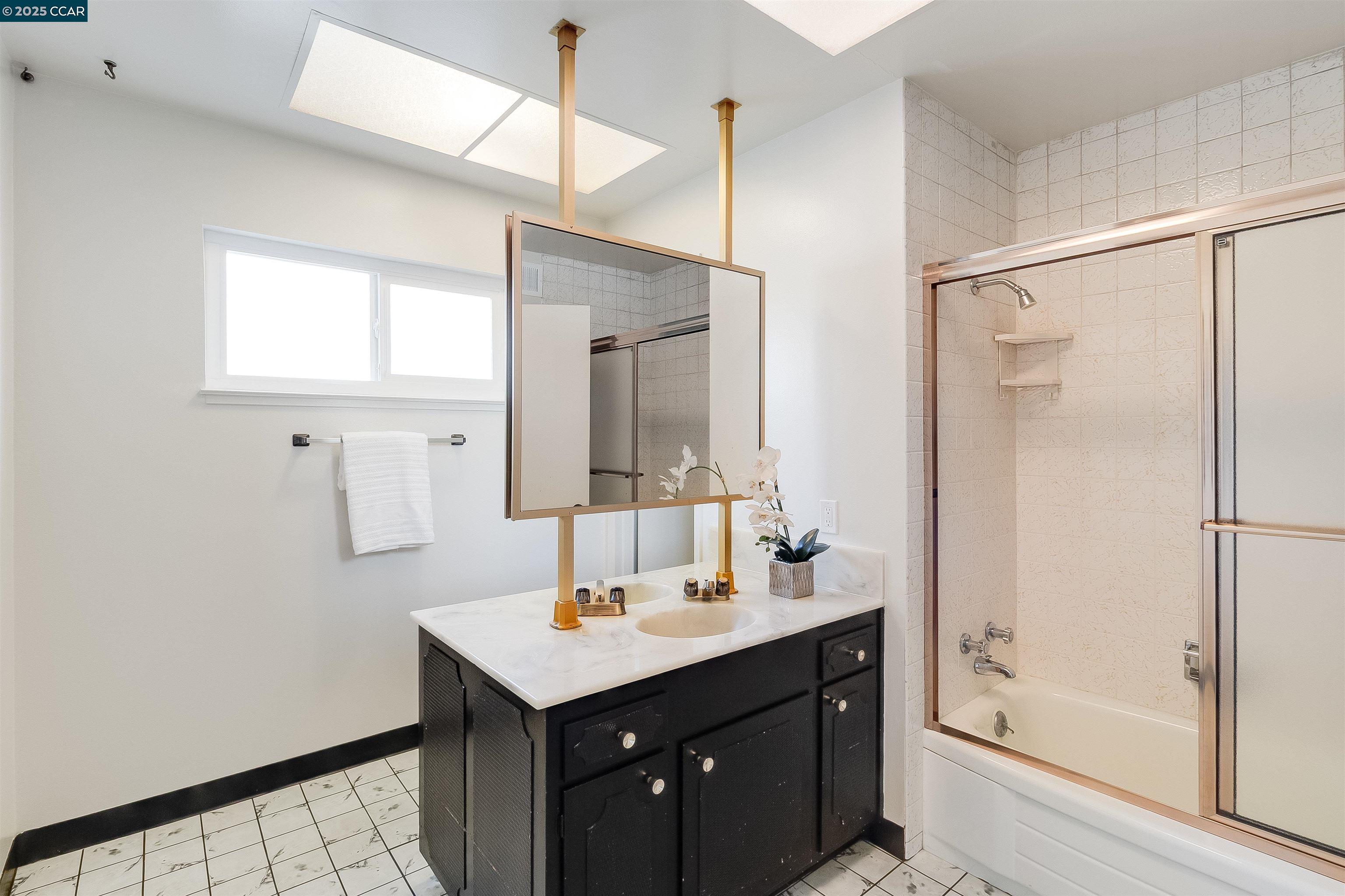 Detail Gallery Image 30 of 51 For 1856 Carriage Dr, Walnut Creek,  CA 94598 - 3 Beds | 2 Baths