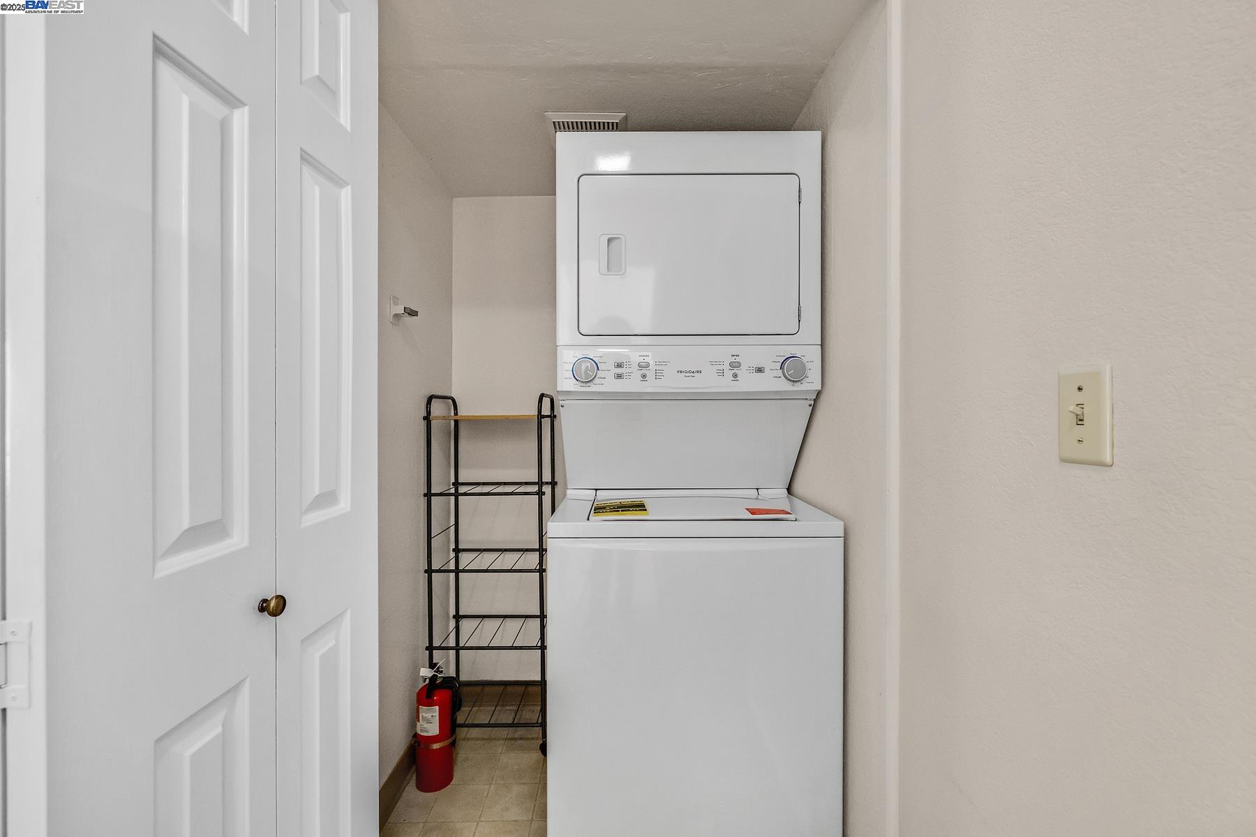 Detail Gallery Image 14 of 24 For 21117 Gary Dr #217,  Hayward,  CA 94546 - 2 Beds | 1/1 Baths