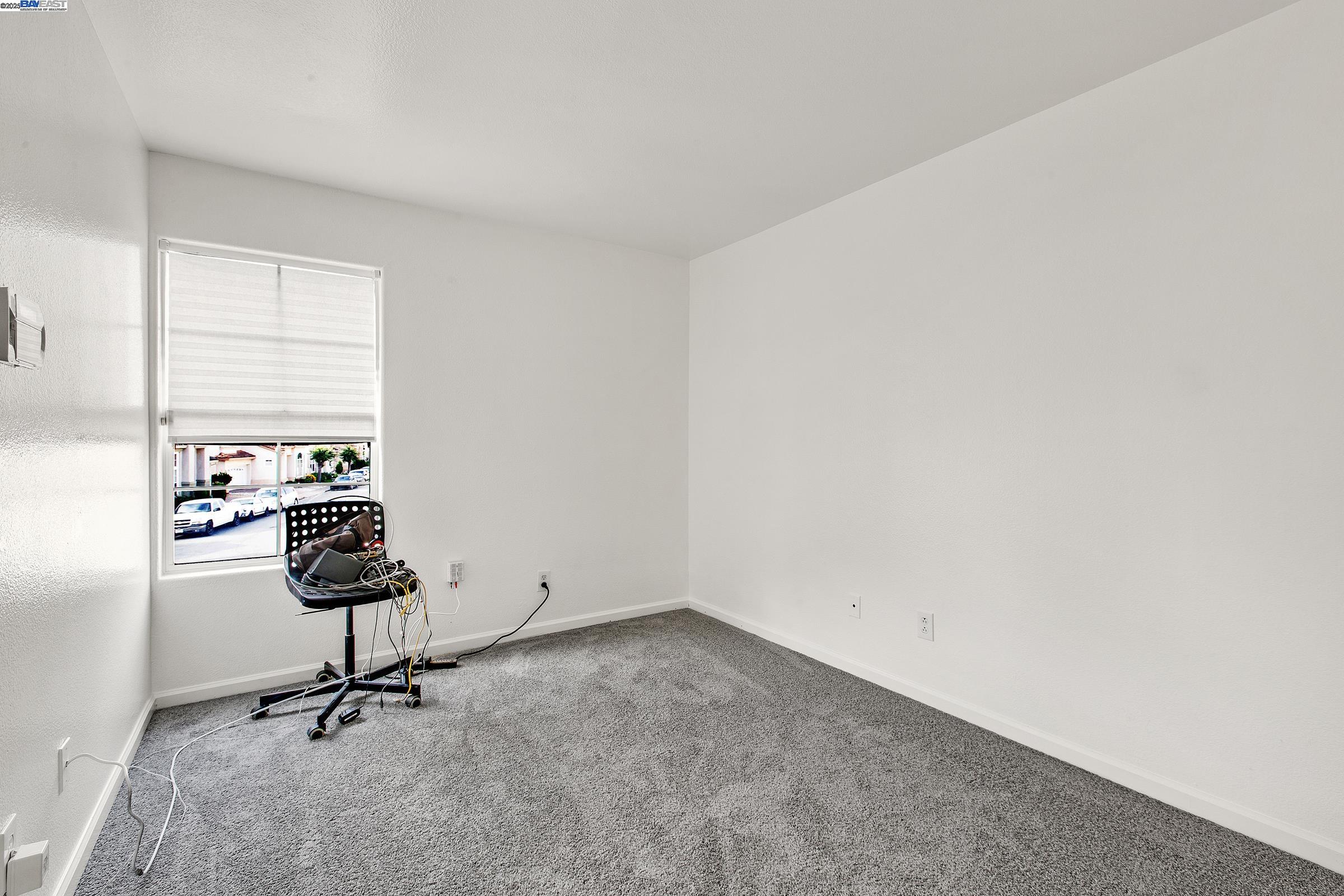 Detail Gallery Image 12 of 32 For 1145 Camellia Ct, San Leandro,  CA 94577 - 4 Beds | 2/1 Baths