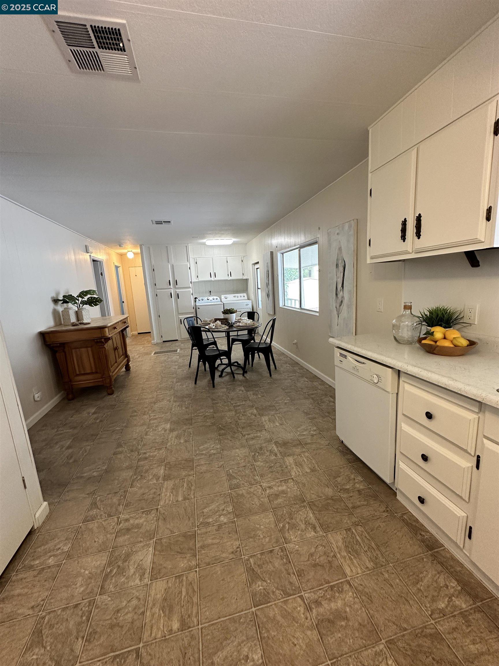 Detail Gallery Image 14 of 35 For 134 Banyon Drive, Pittsburg,  CA 94565 - 2 Beds | 2 Baths