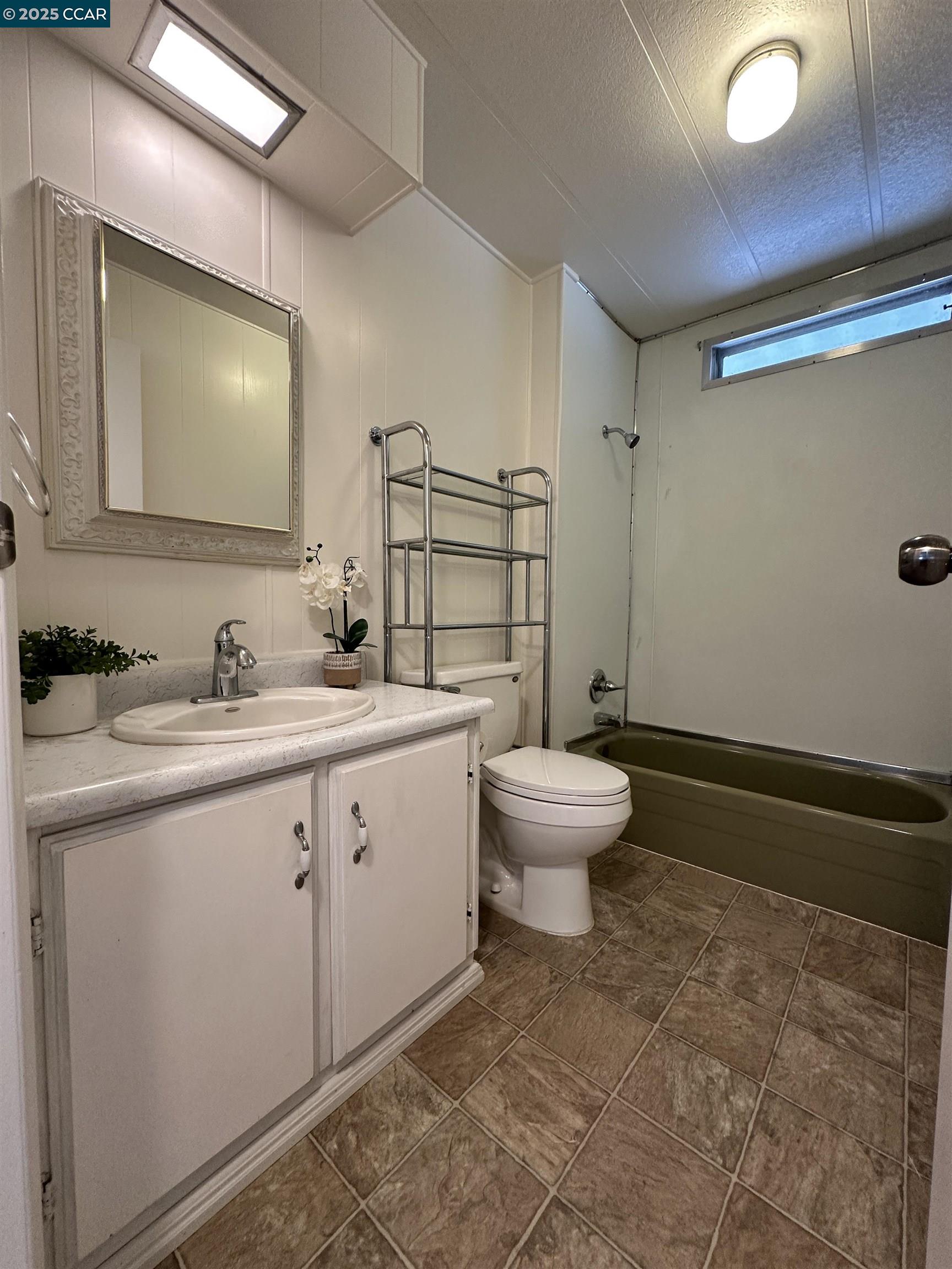 Detail Gallery Image 26 of 35 For 134 Banyon Drive, Pittsburg,  CA 94565 - 2 Beds | 2 Baths