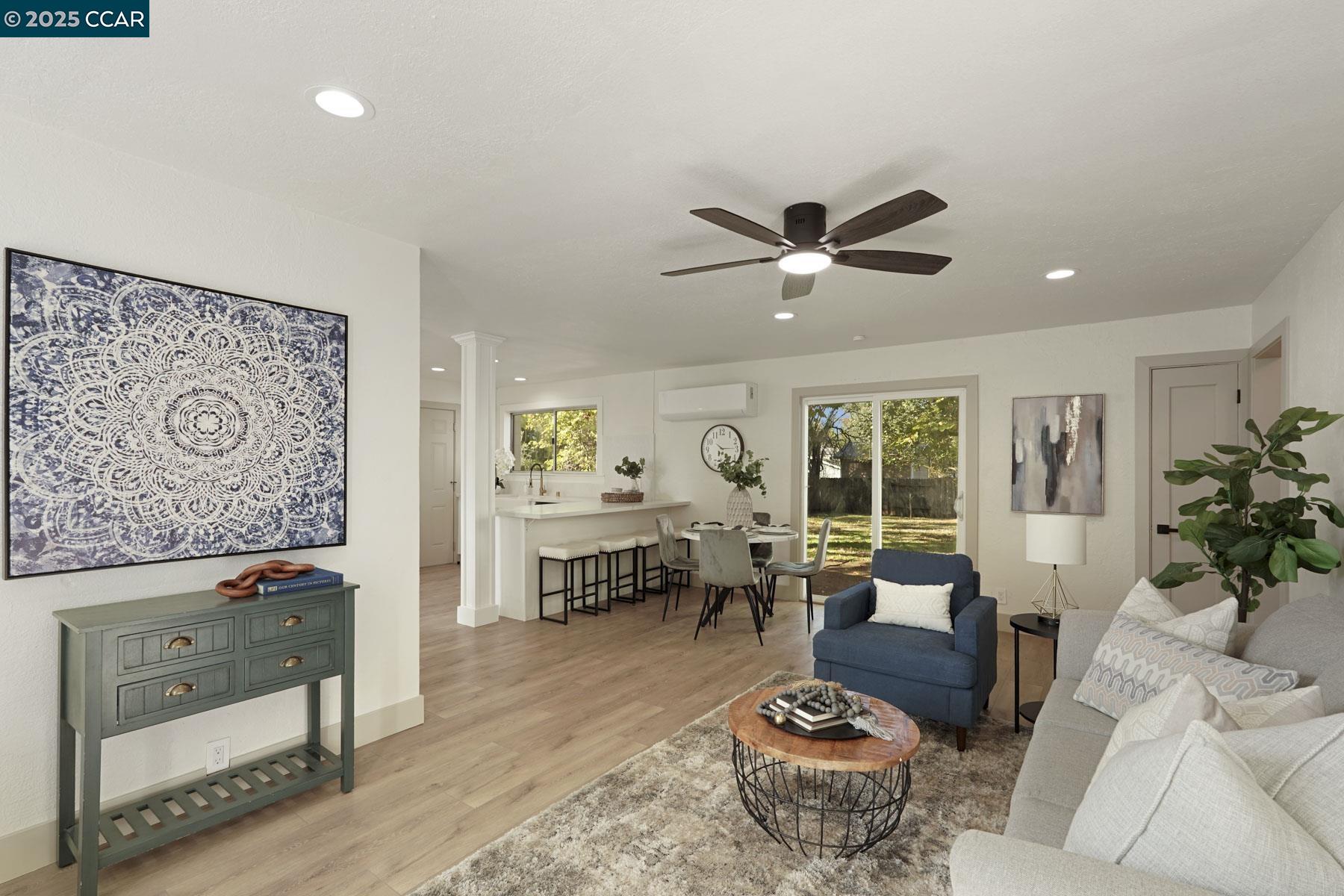 Detail Gallery Image 10 of 24 For 5329 Rockwell Road, North Highlands,  CA 95660 - 2 Beds | 1 Baths