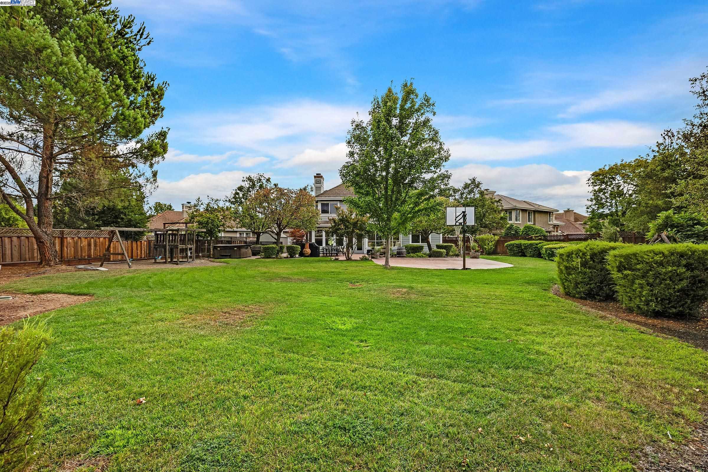 Detail Gallery Image 22 of 34 For 488 Montori Ct, Pleasanton,  CA 94566 - 4 Beds | 3 Baths