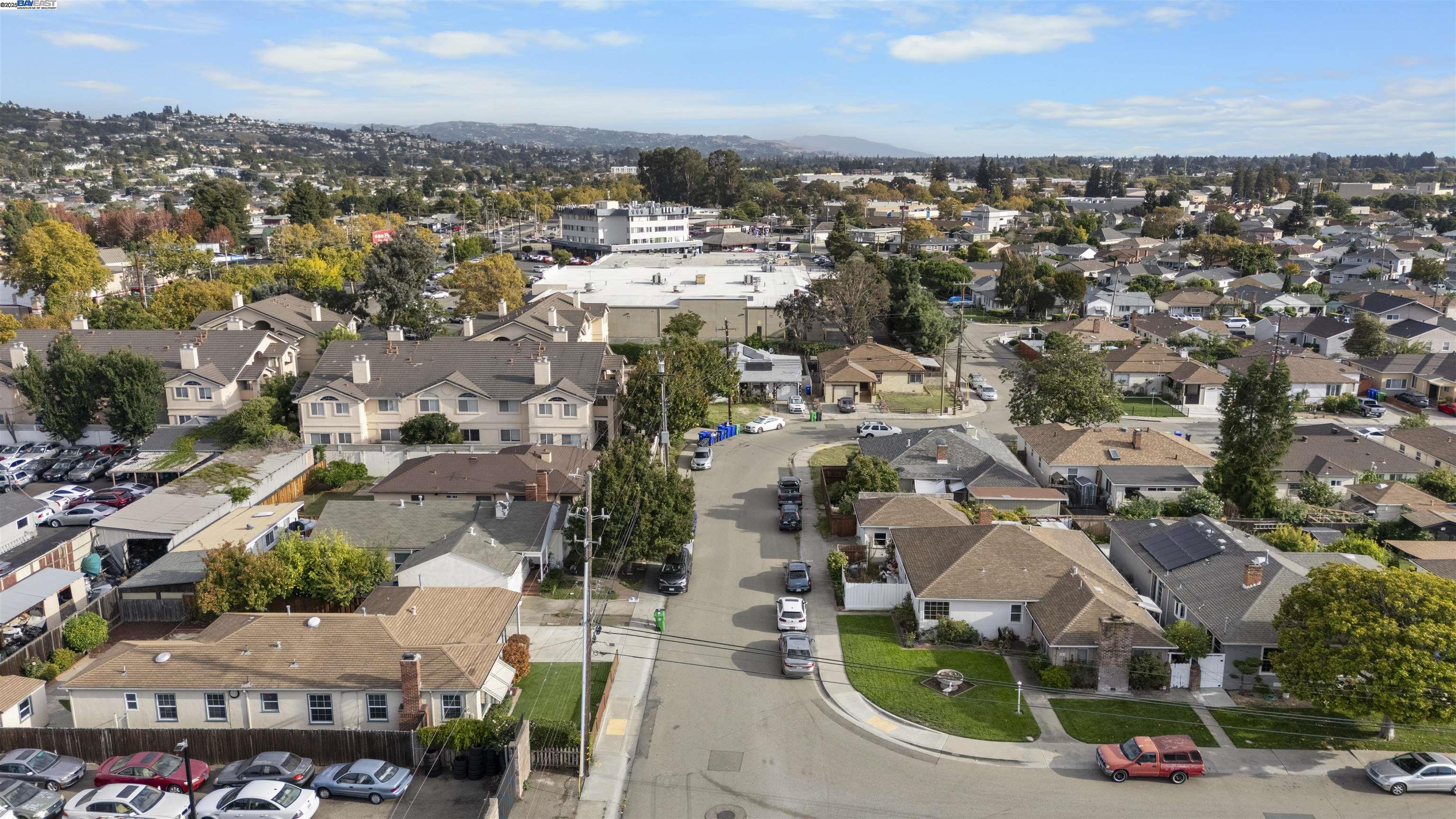 Detail Gallery Image 43 of 44 For 14850 Donna St, San Leandro,  CA 94578 - 3 Beds | 1/1 Baths