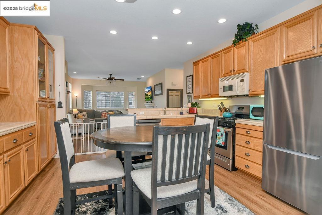 Detail Gallery Image 16 of 28 For 716 Turnberry Terrace, Rio Vista,  CA 94571-2124 - 2 Beds | 2 Baths