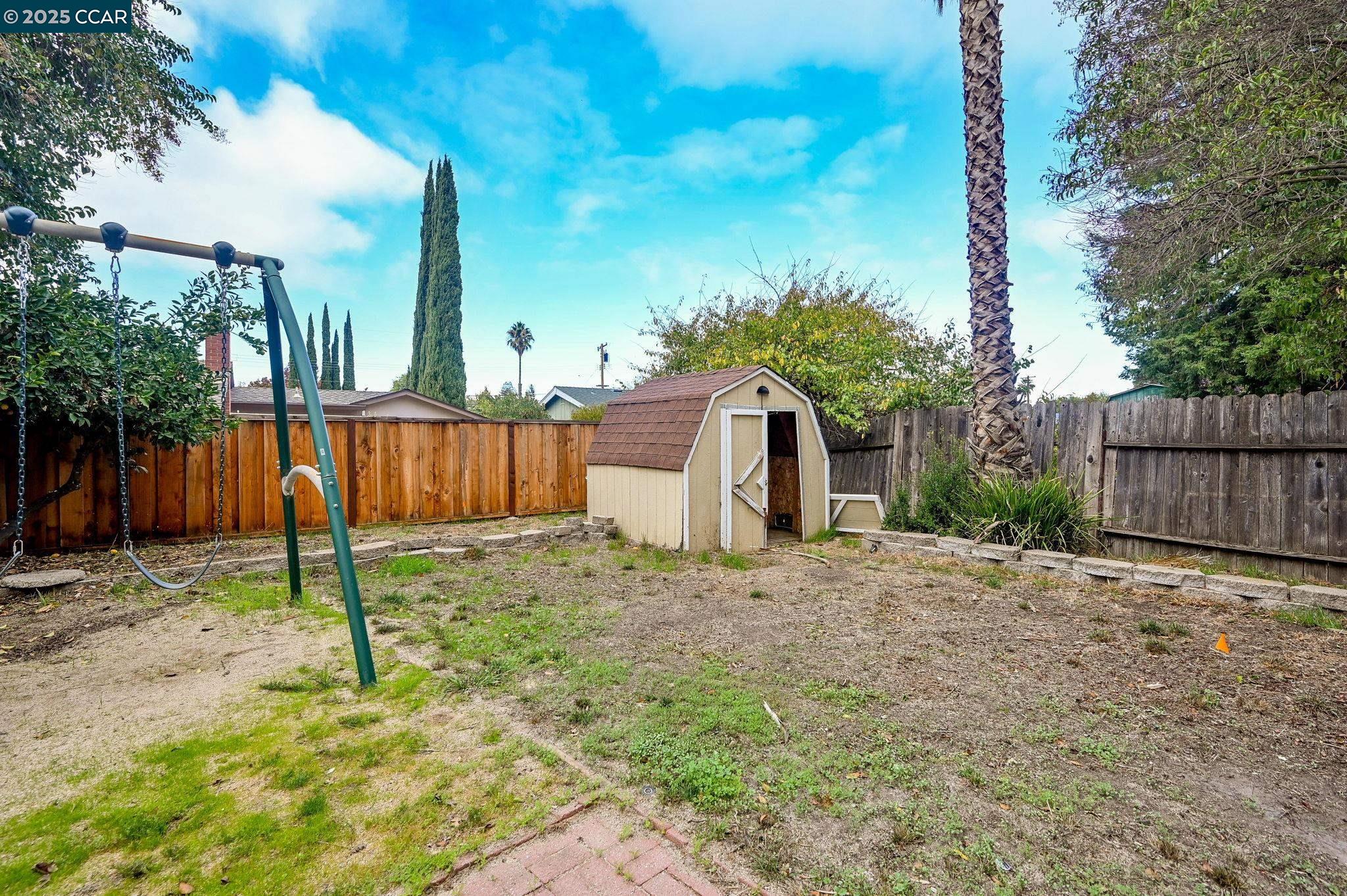 Detail Gallery Image 19 of 25 For 1337 Cape Cod Way, Concord,  CA 94521 - 4 Beds | 2 Baths