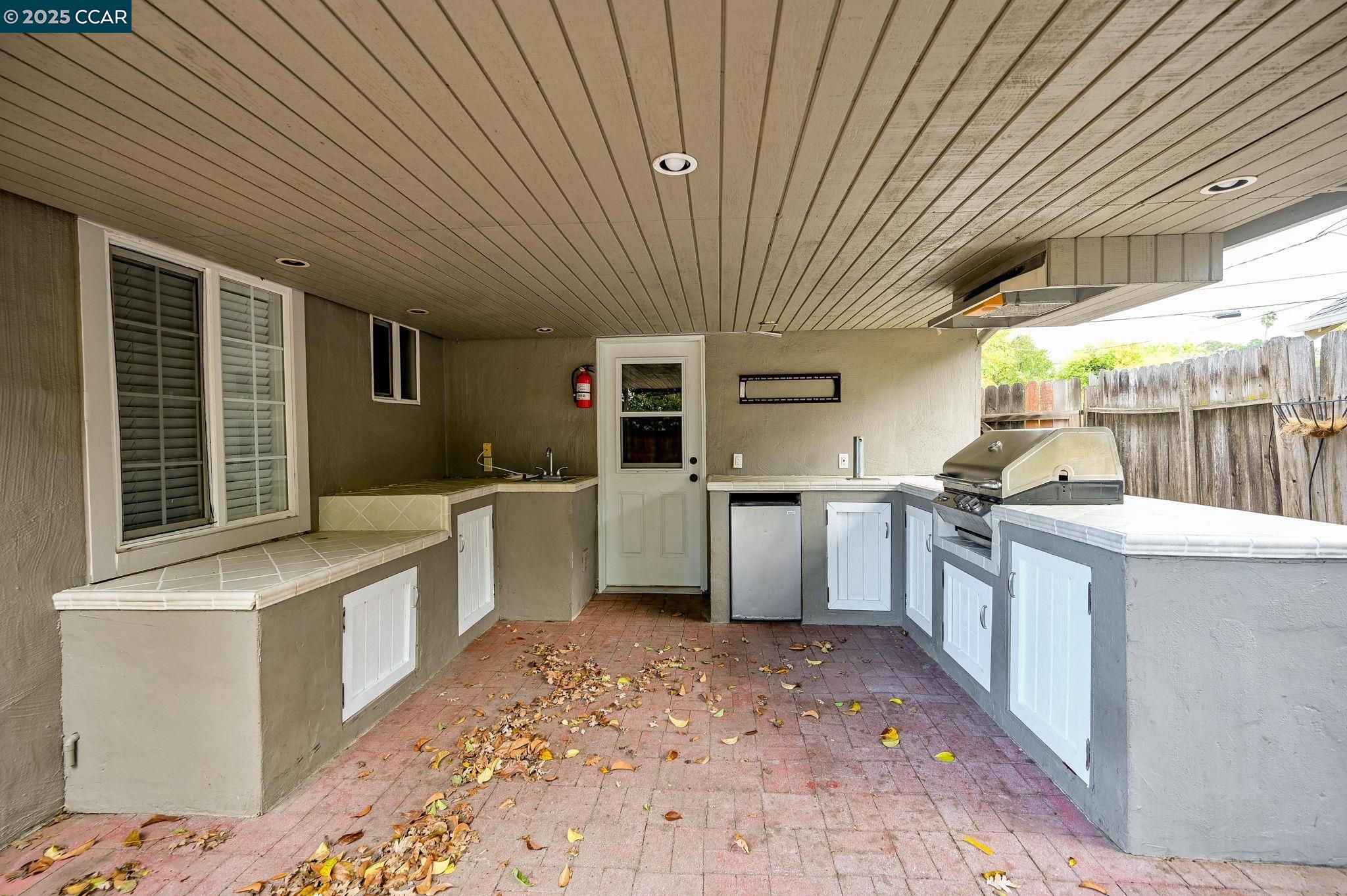 Detail Gallery Image 23 of 25 For 1337 Cape Cod Way, Concord,  CA 94521 - 4 Beds | 2 Baths