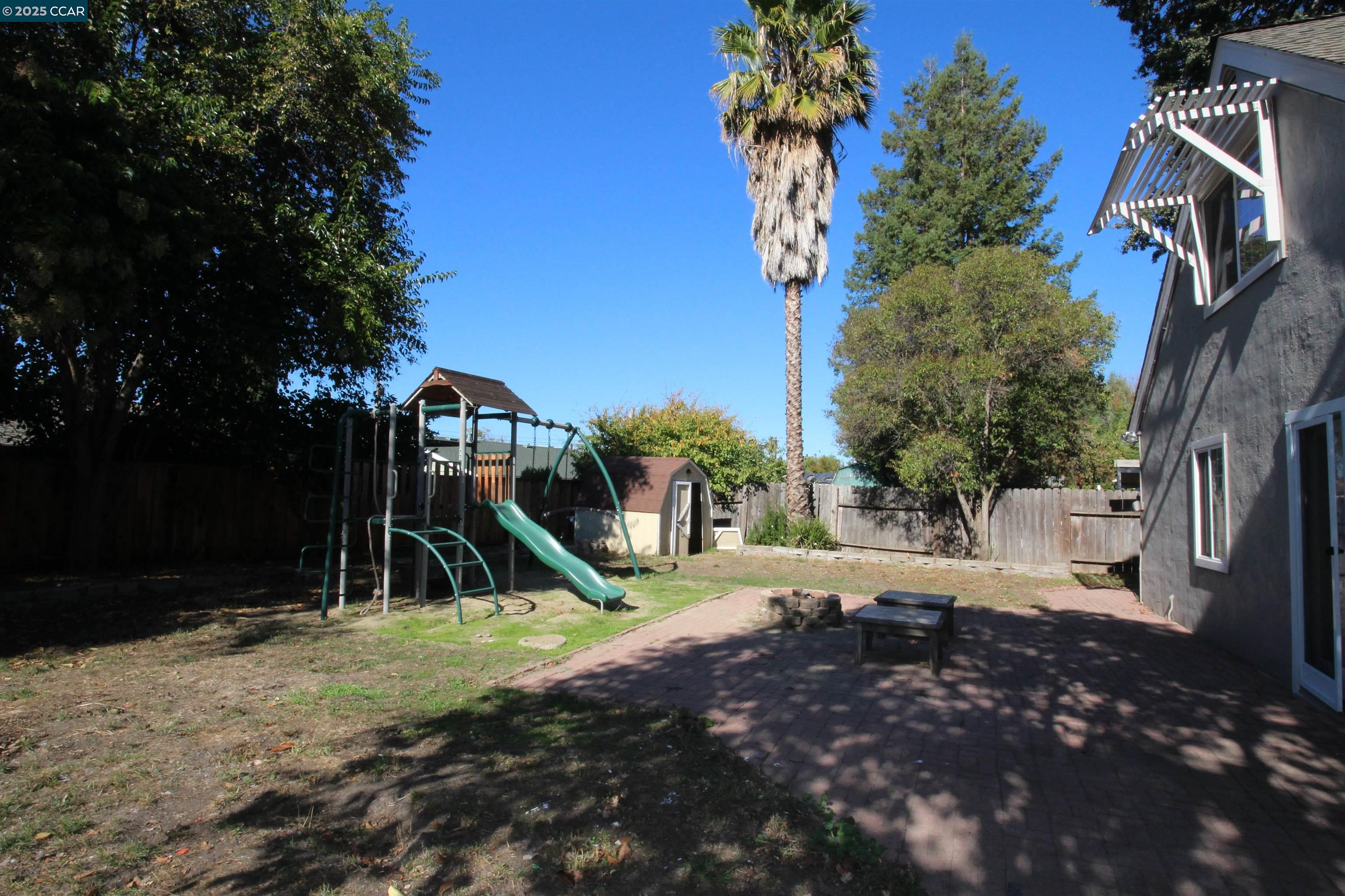 Detail Gallery Image 28 of 33 For 1337 Cape Cod Way, Concord,  CA 94521 - 4 Beds | 2 Baths