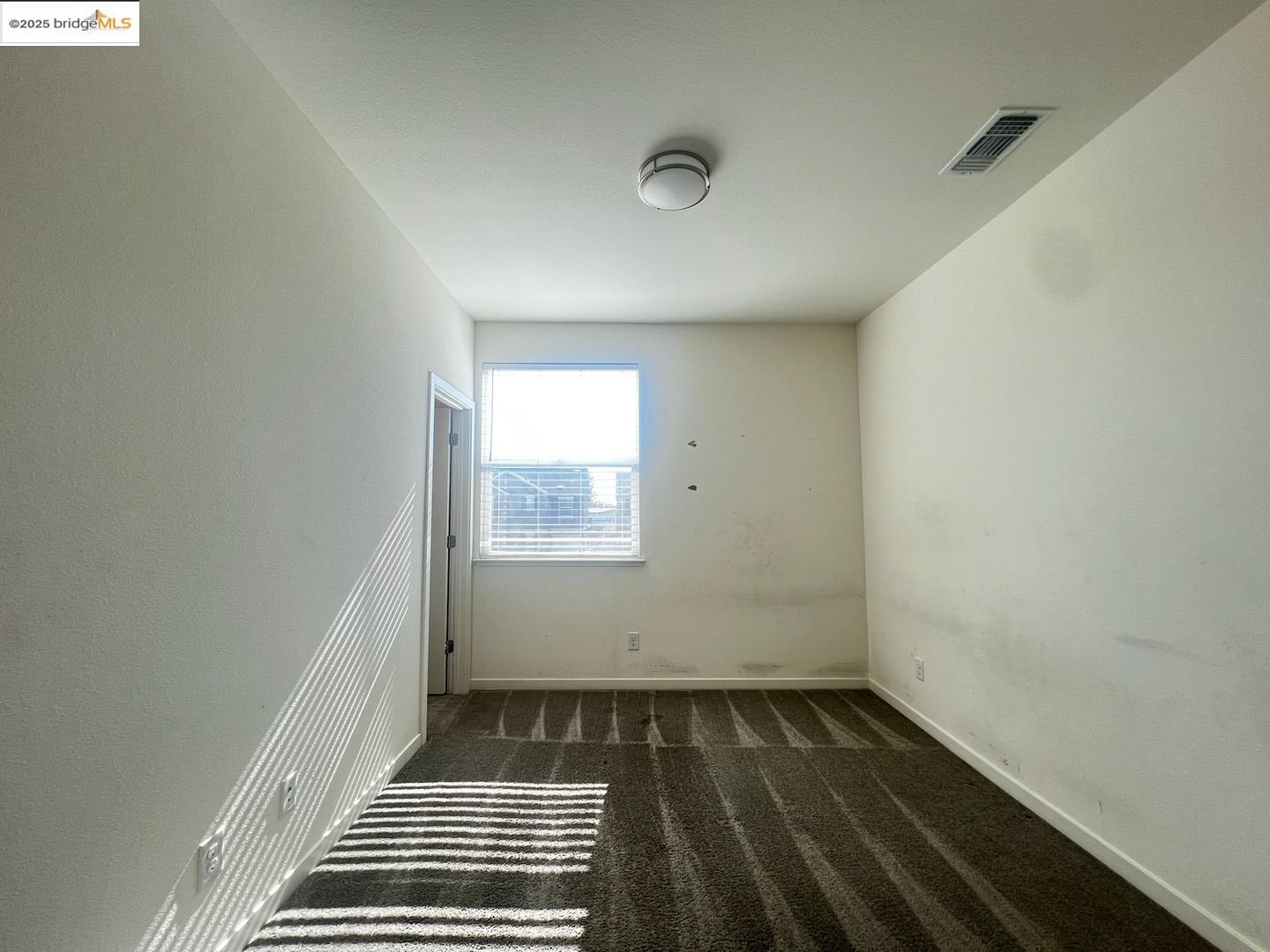 Detail Gallery Image 21 of 28 For 62 Aurum Park Ct, Sacramento,  CA 95838 - 3 Beds | 2/1 Baths