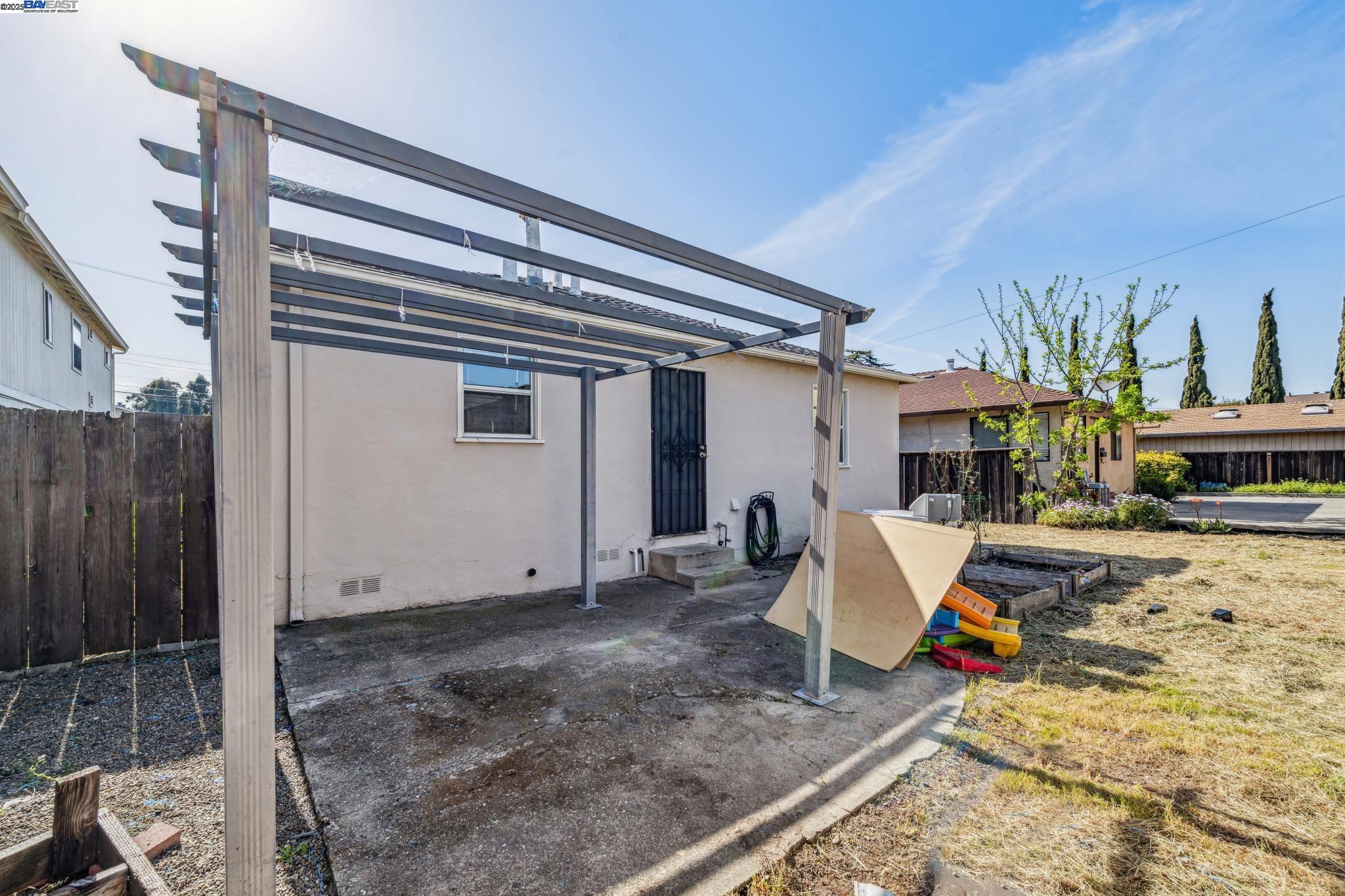 Detail Gallery Image 23 of 30 For 21032 Baker Rd, Castro Valley,  CA 94546 - – Beds | – Baths