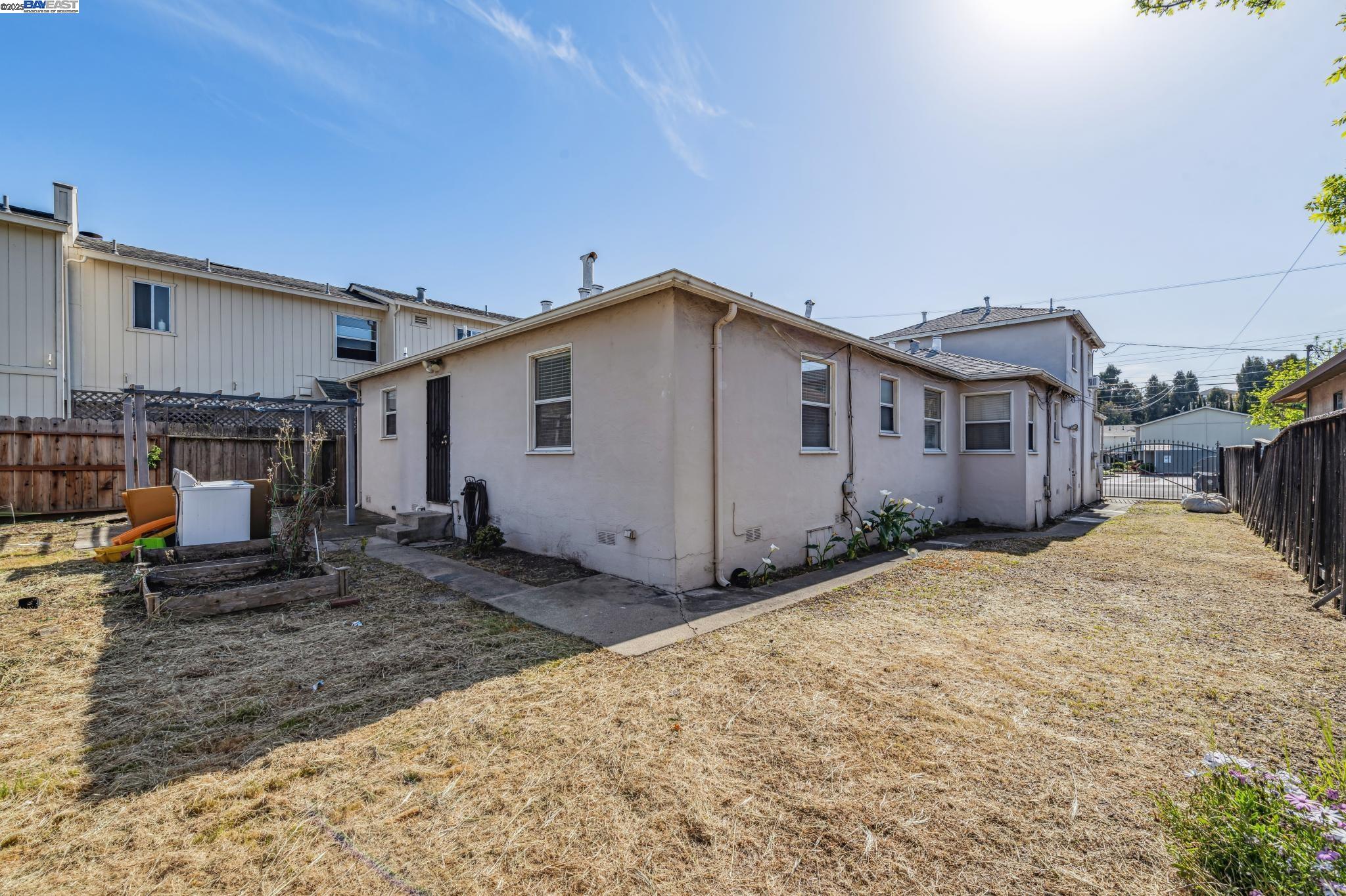 Detail Gallery Image 25 of 30 For 21032 Baker Rd, Castro Valley,  CA 94546 - – Beds | – Baths