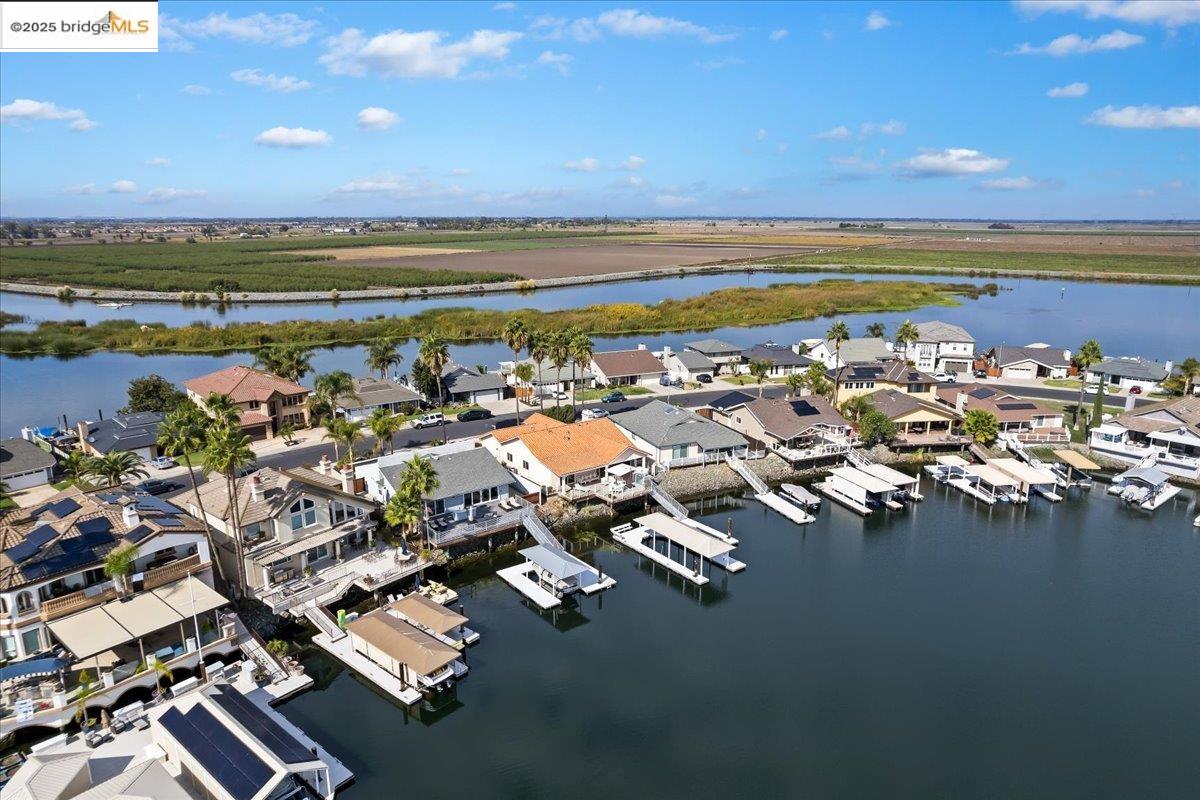 Detail Gallery Image 35 of 38 For 231 Discovery Bay Blvd, Discovery Bay,  CA 94505 - 4 Beds | 3 Baths