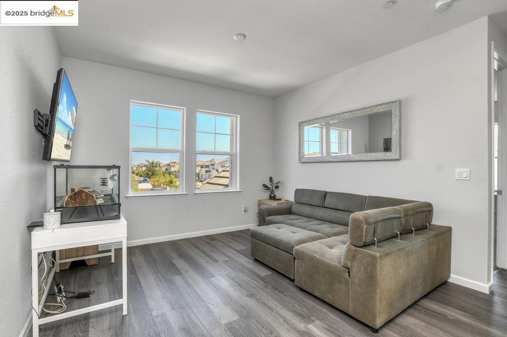 Detail Gallery Image 33 of 51 For 761 Stickney Way, Oakley,  CA 94561 - 5 Beds | 3/1 Baths