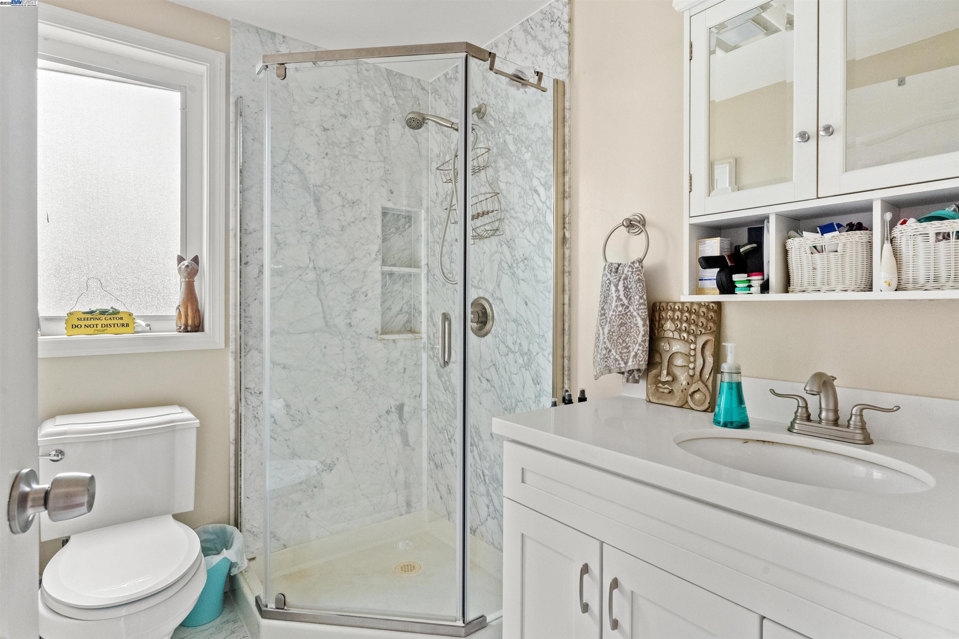 Detail Gallery Image 10 of 31 For 1523 Lincoln Ave, Alameda,  CA 94501 - – Beds | – Baths