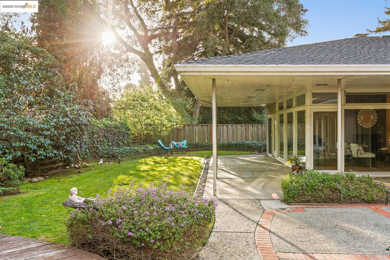 Detail Gallery Image 37 of 54 For 1615 Daniels Dr, San Leandro,  CA 94577 - 3 Beds | 3 Baths