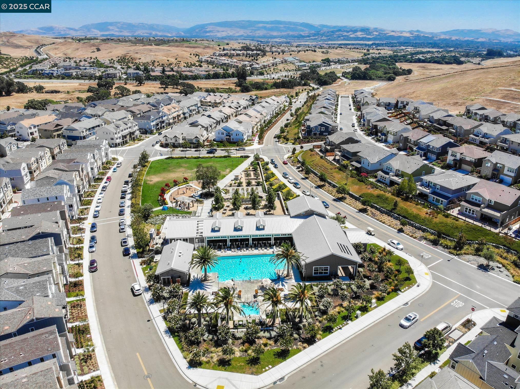 Detail Gallery Image 30 of 47 For 3988 Windsor Way, Dublin,  CA 94568 - 4 Beds | 3/1 Baths