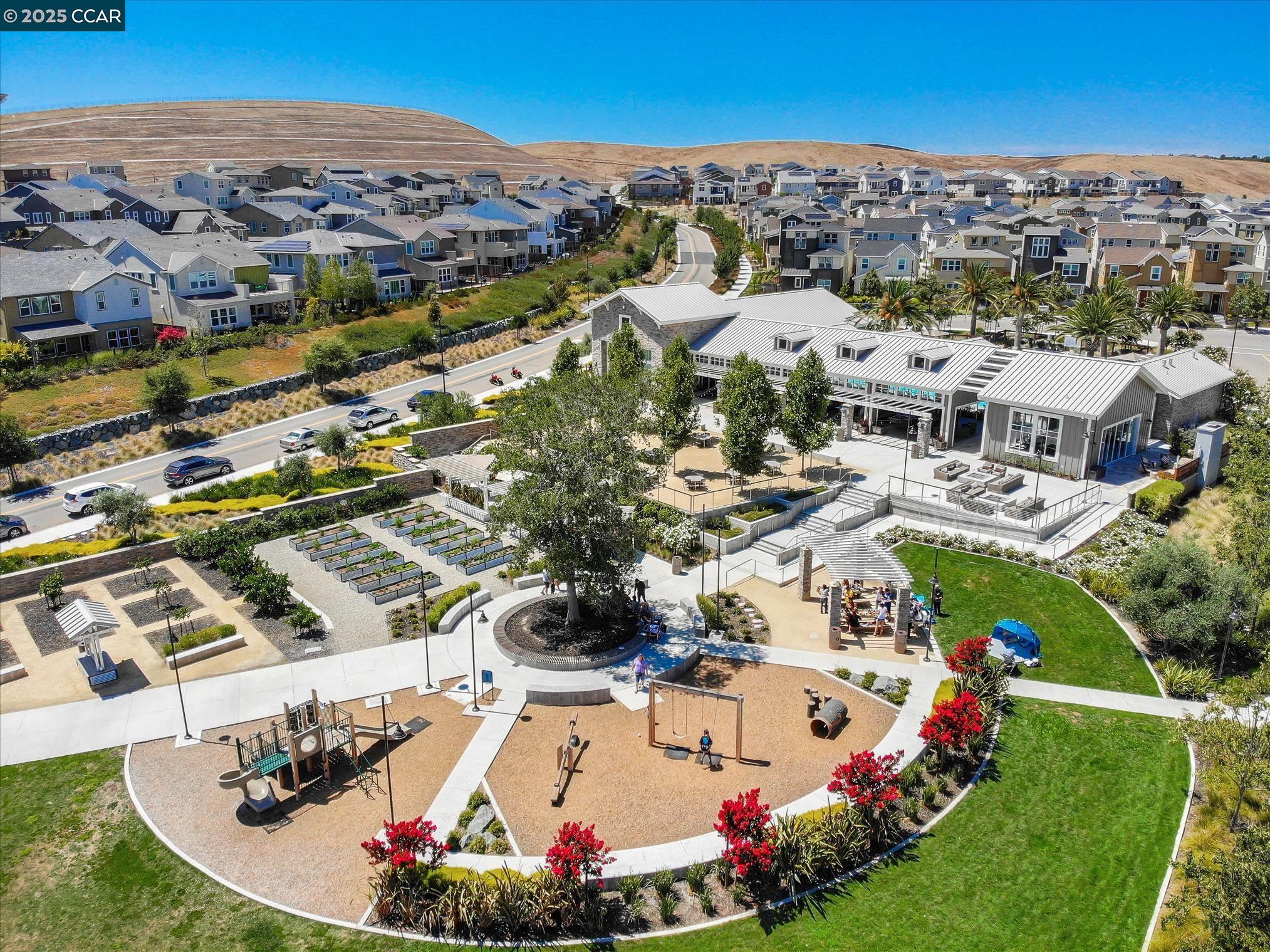 Detail Gallery Image 41 of 47 For 3988 Windsor Way, Dublin,  CA 94568 - 4 Beds | 3/1 Baths